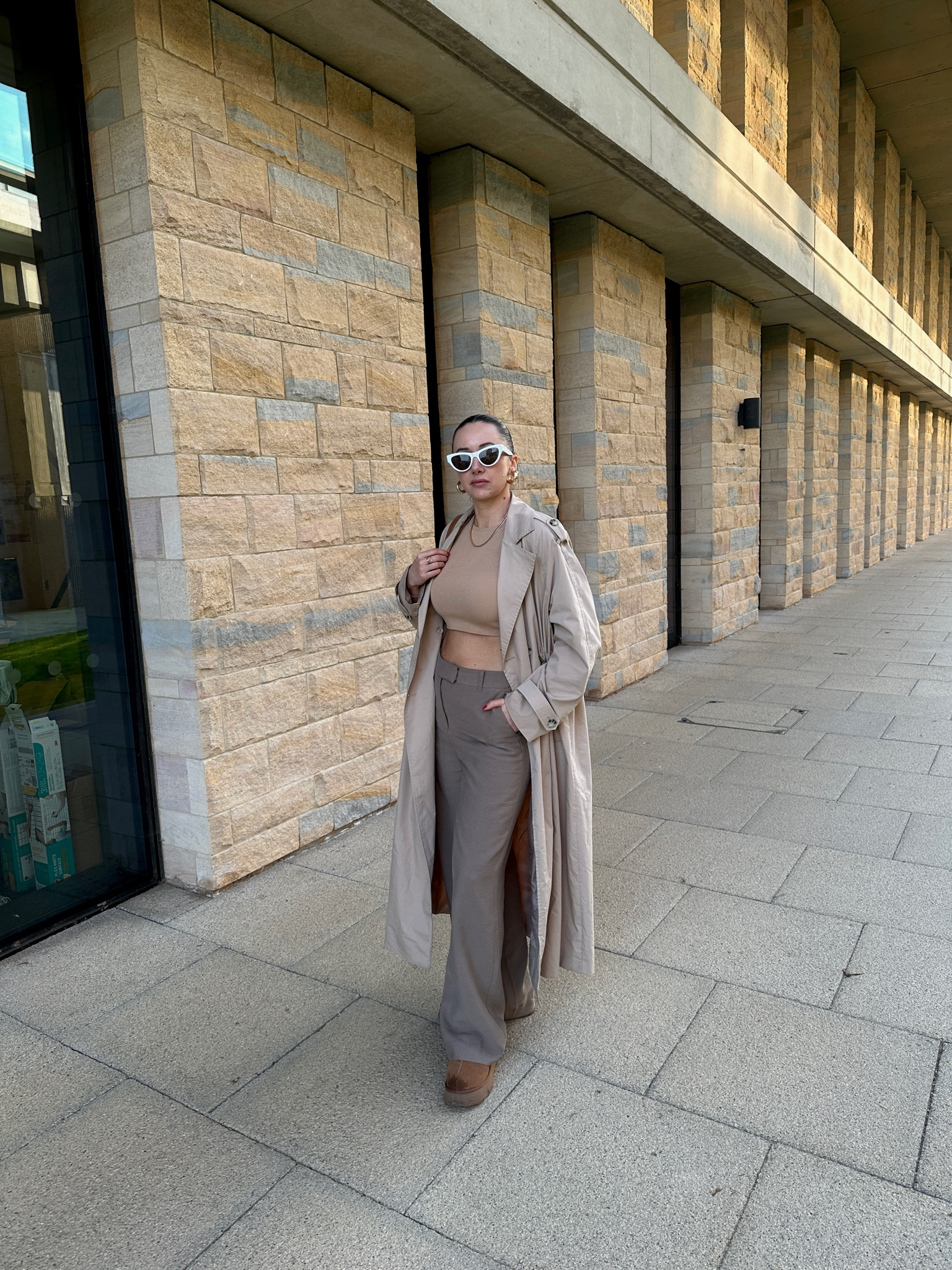 Fall outfits, fall outfit ideas, styling, fashion, outfits, daily outfits, ootd, trench coat, Ugg, styling tips, minimal outfits, Pinterest

#LTKSeasonal #LTKstyletip #LTKGiftGuide