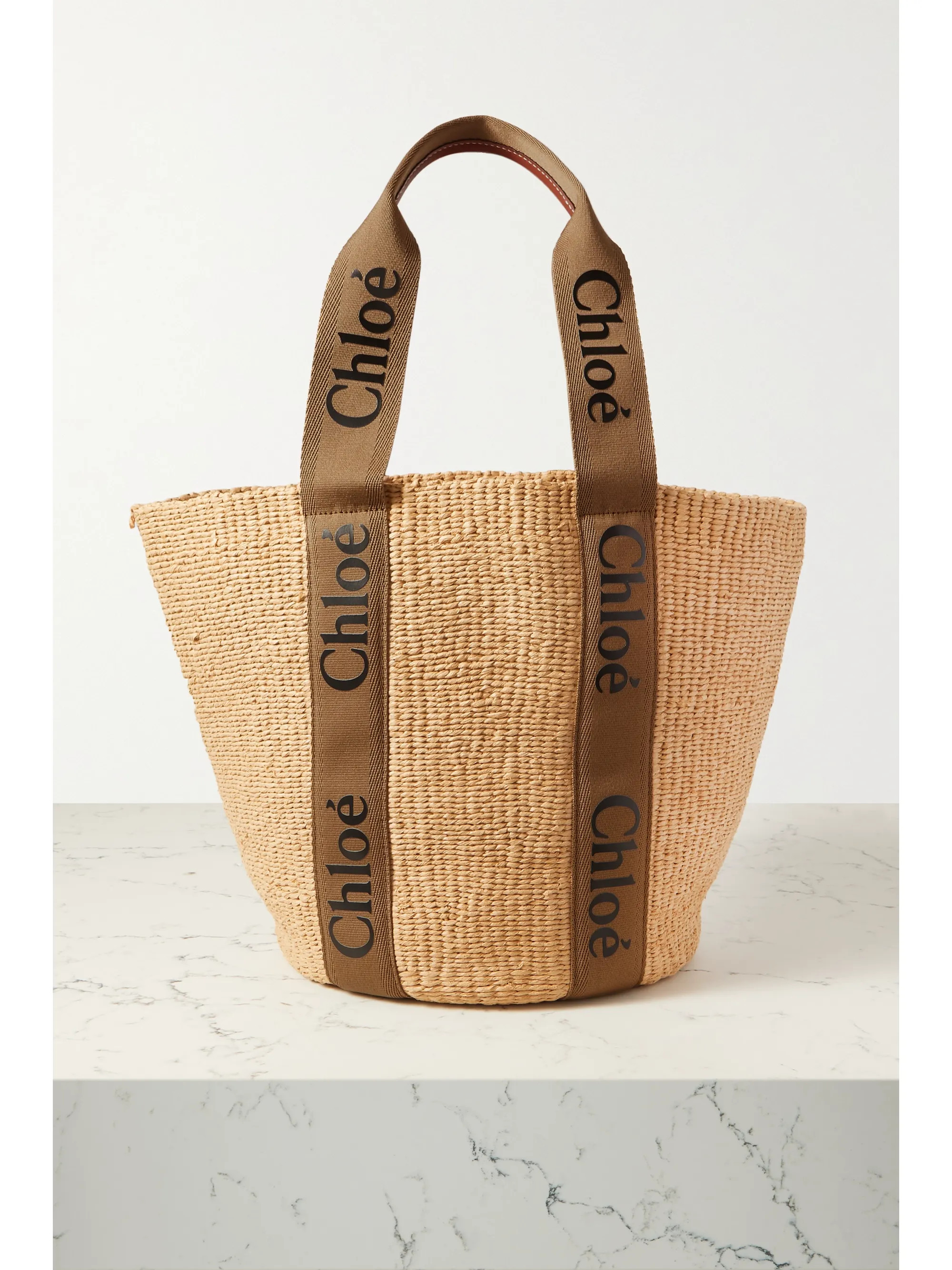 Brown Woody large printed canvas and leather-trimmed raffia tote | Chloé | NET-A-PORTER | NET-A-PORTER (UK & EU)
