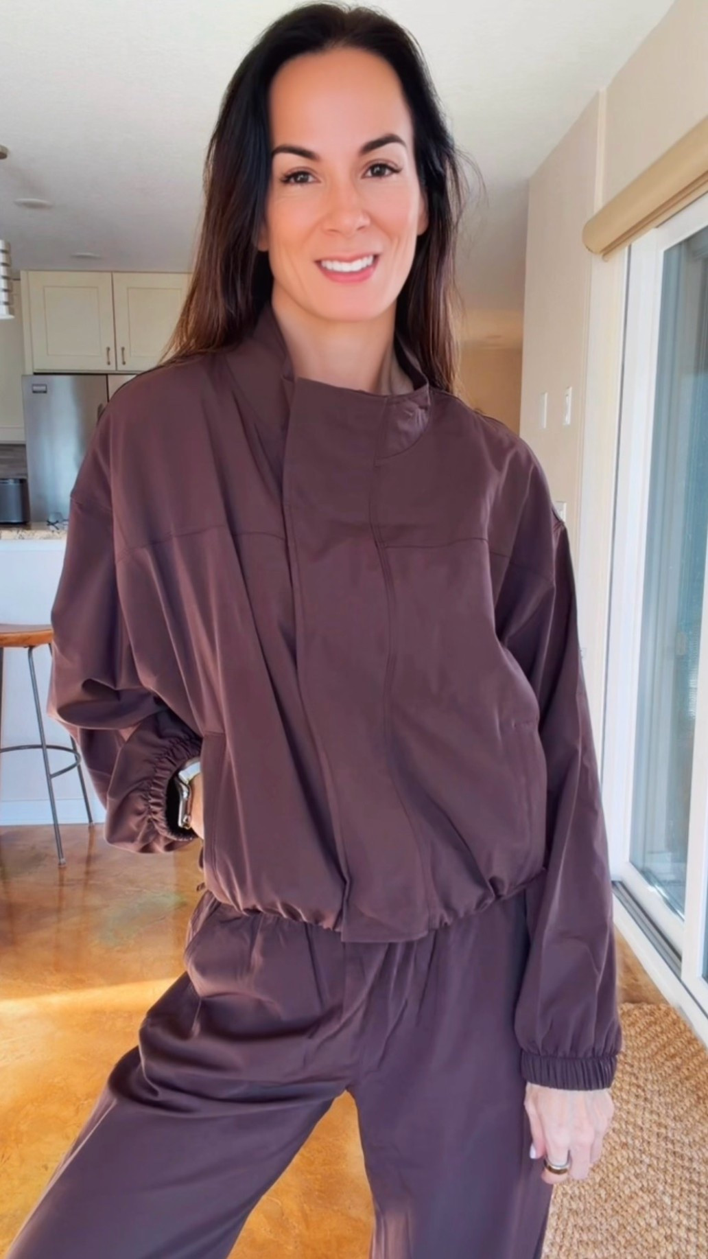 #AbercrombiePartner | Latest haul from @abercrombie 🤎

Abercrombie is seriously speaking my fall color language. This rich chocolate set is equal parts sporty, chic and ridiculously comfortable—and the pop of burgundy underneath makes the whole look even better. Wear it together, mix it up or throw it on for errands when you want to look pulled together without actually trying that hard. My favorite kind of fashion math. 💁🏻‍♀️

I linked everything from my haul in my storefront so you can shop all the pieces in one place.

#Abercrombie #AbercrombieStyle #FallStyle #MatchingSet #AthleisureStyle #CasualChic #FallFashion #NicoleColee

#LTKdayinmylife #LTKgrwm #LTKootd