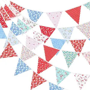 G2PLUS 39Ft Triangle Bunting Banner, 42pcs Cotton Pennant Banner, Reusable Red White Blue Fabric ... | Amazon (US)