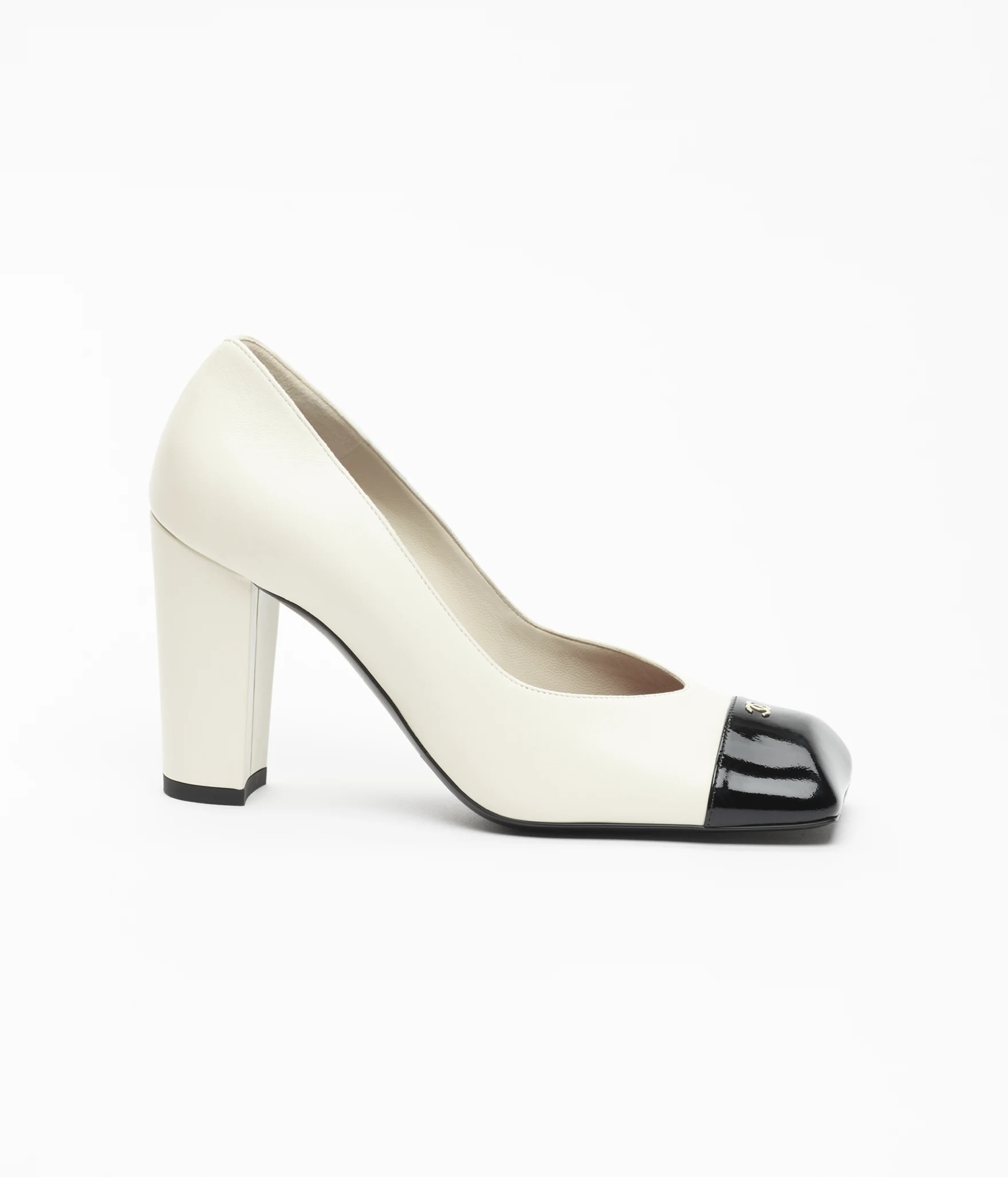 Pumps | Chanel, Inc. (US)