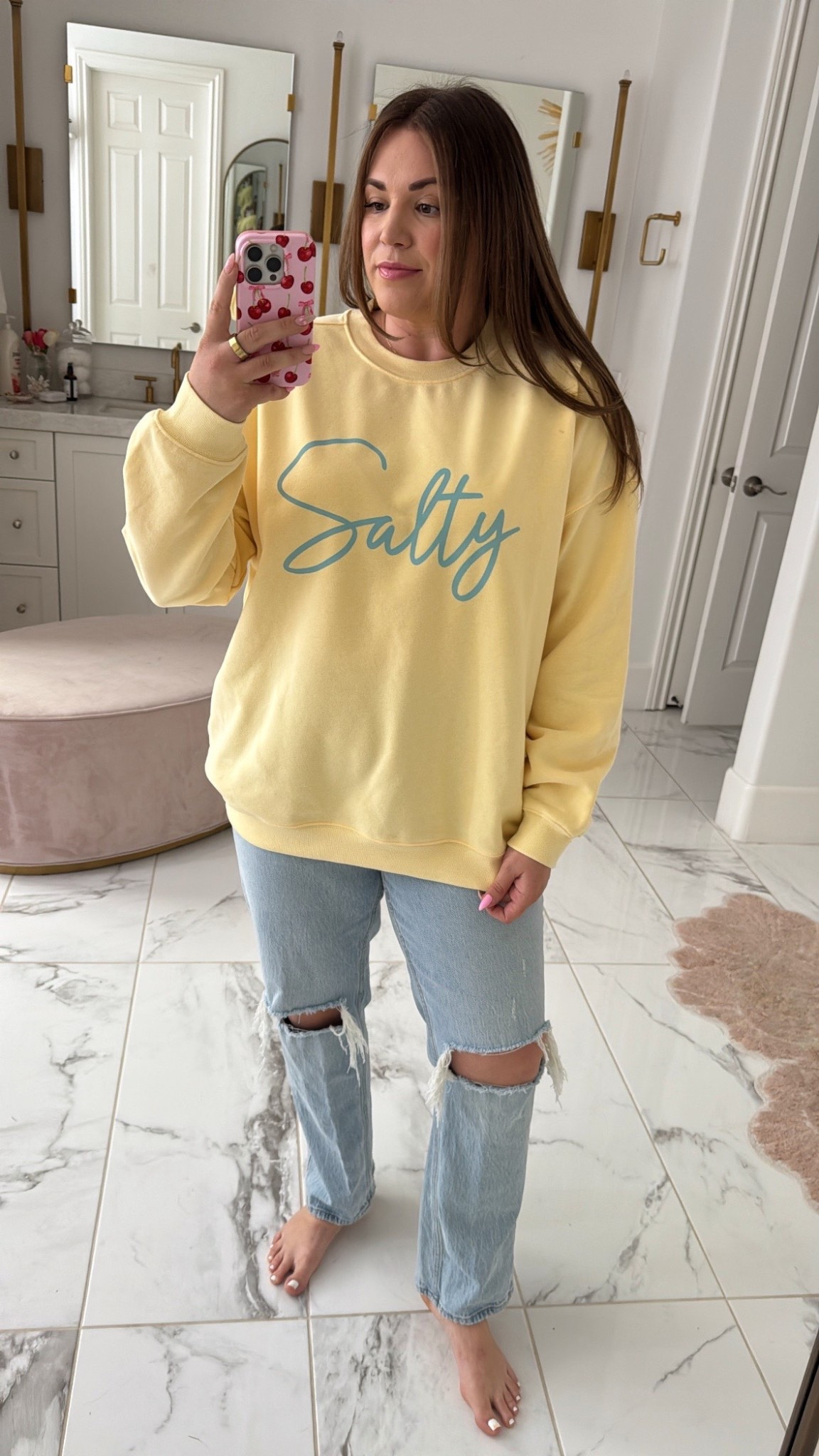 curvy midsize spring outfit! wearing size xl in salty yellow sweatshirt for an oversized fit and size 31 in denim 

#LTKMidsize #LTKFindsUnder100 #LTKSpringSale