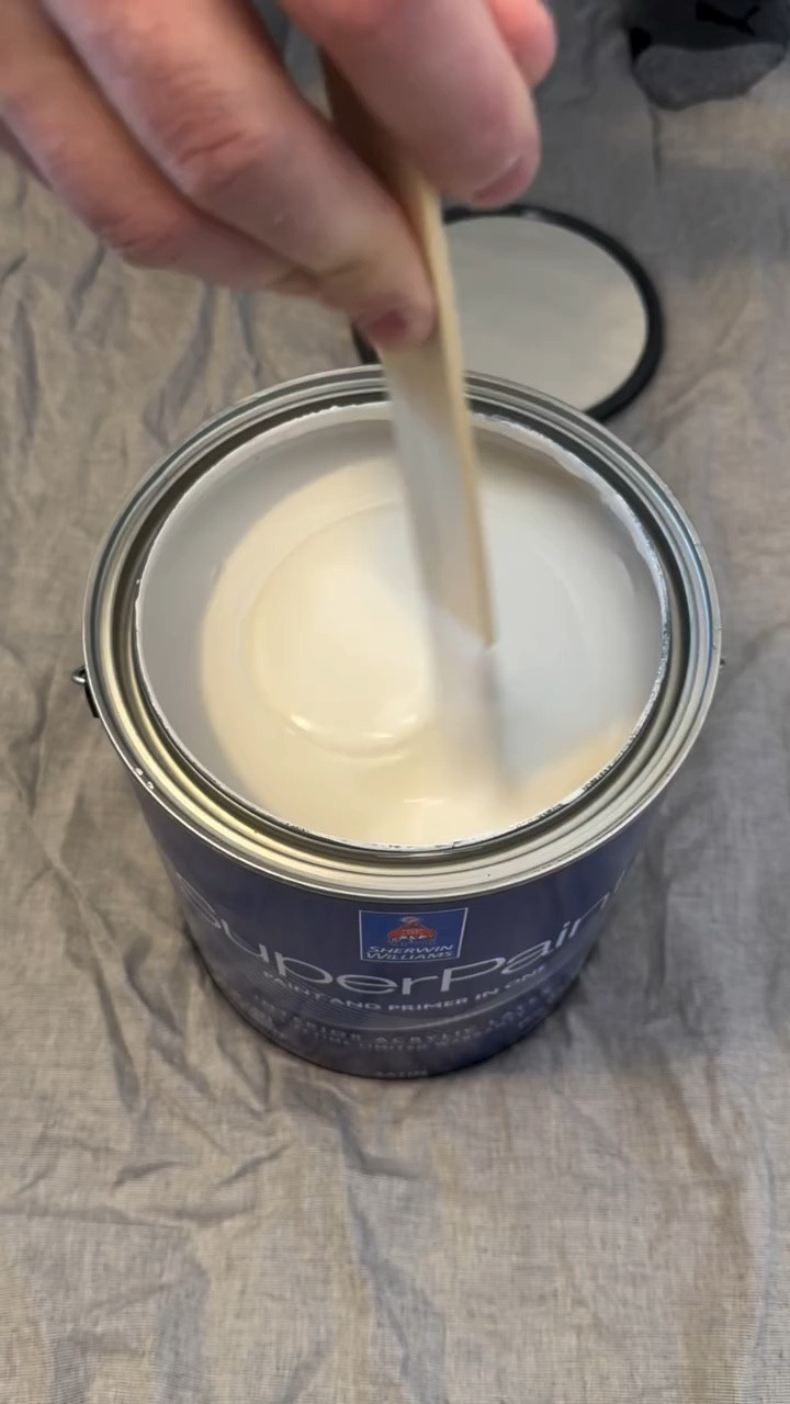 I love an underrated paint color and I’m putting Sherwin Williams Drift of Mist into that category. 

An off white neutral. You can’t go wrong. 

#diy #paint #color #paintingislife #beforeandafter #coupleswhodiy #homeimprovement #home #neutral #offwhite 

#LTKHome