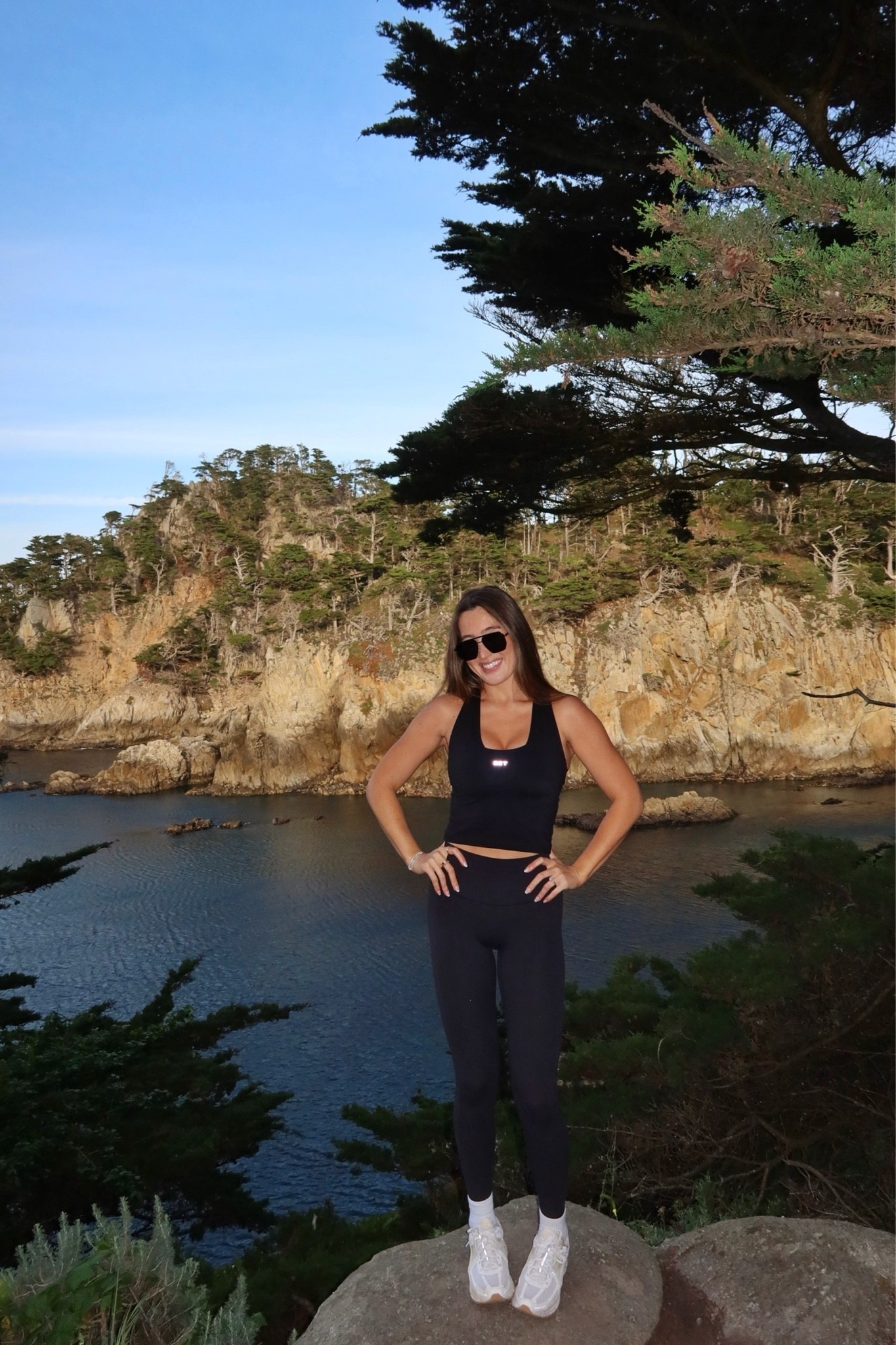I’m wearing a M in the top and a 4 in the bottoms!

#LTKActive #LTKootd #LTKfitnessgoals