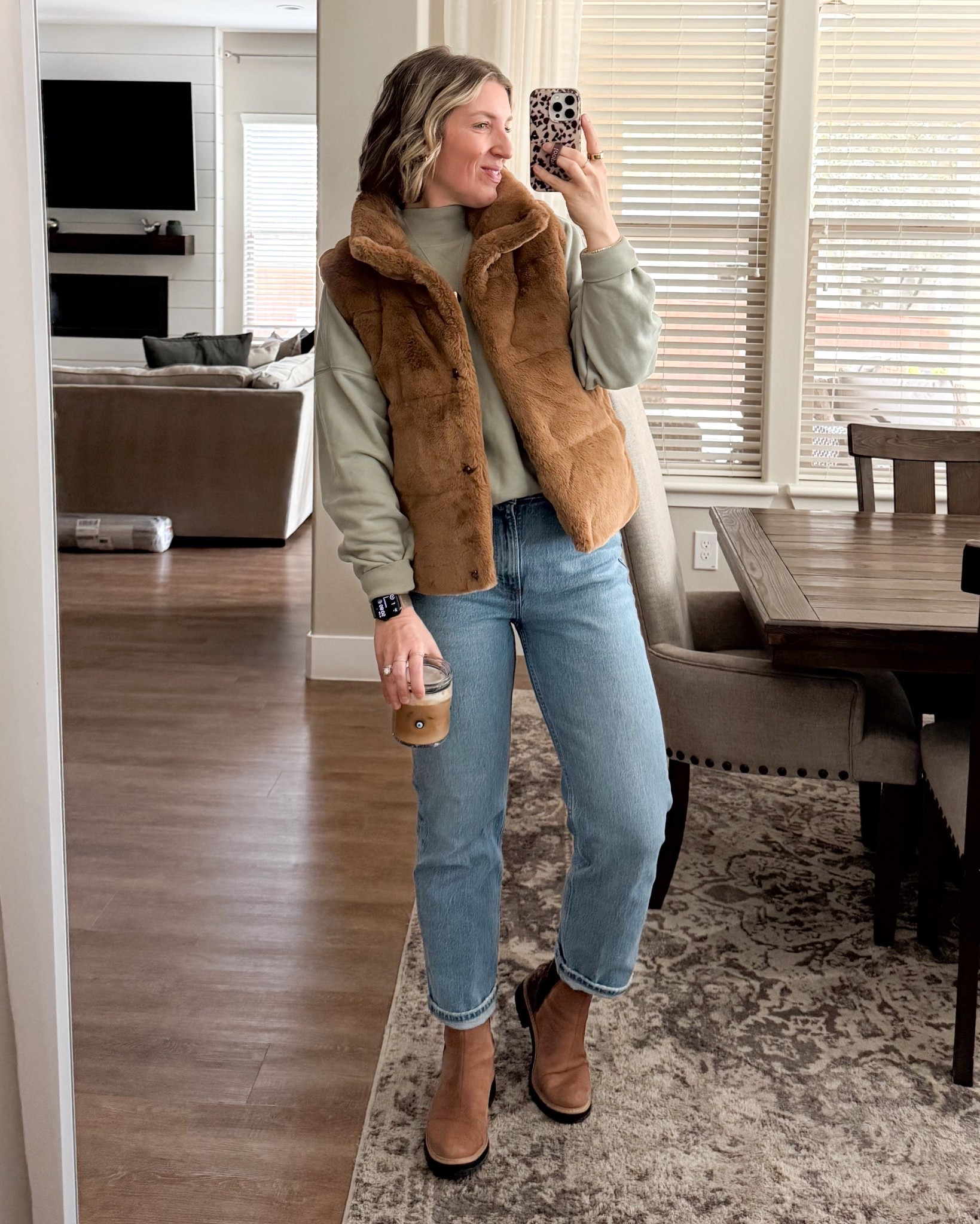 I bought this vest and LOVE it!!!

#LTKWorkwear #LTKdayinmylife