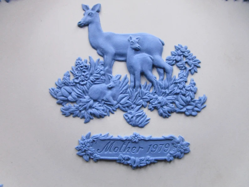 Wedgwood Jasperware mother's Day 1979 Plate, White With Blue, Deer With Fawns - Etsy | Etsy (US)