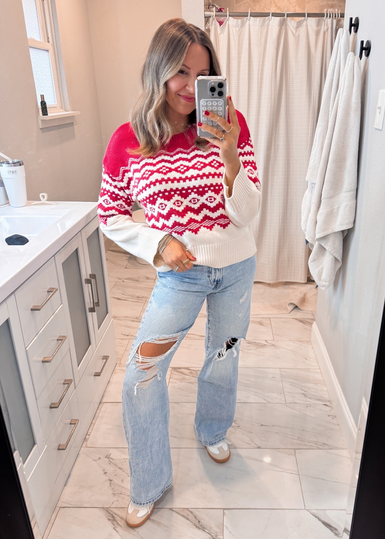 Sweater - XS
Jeans - small

#LTKSeasonal #LTKdayinmylife #LTKHoliday
