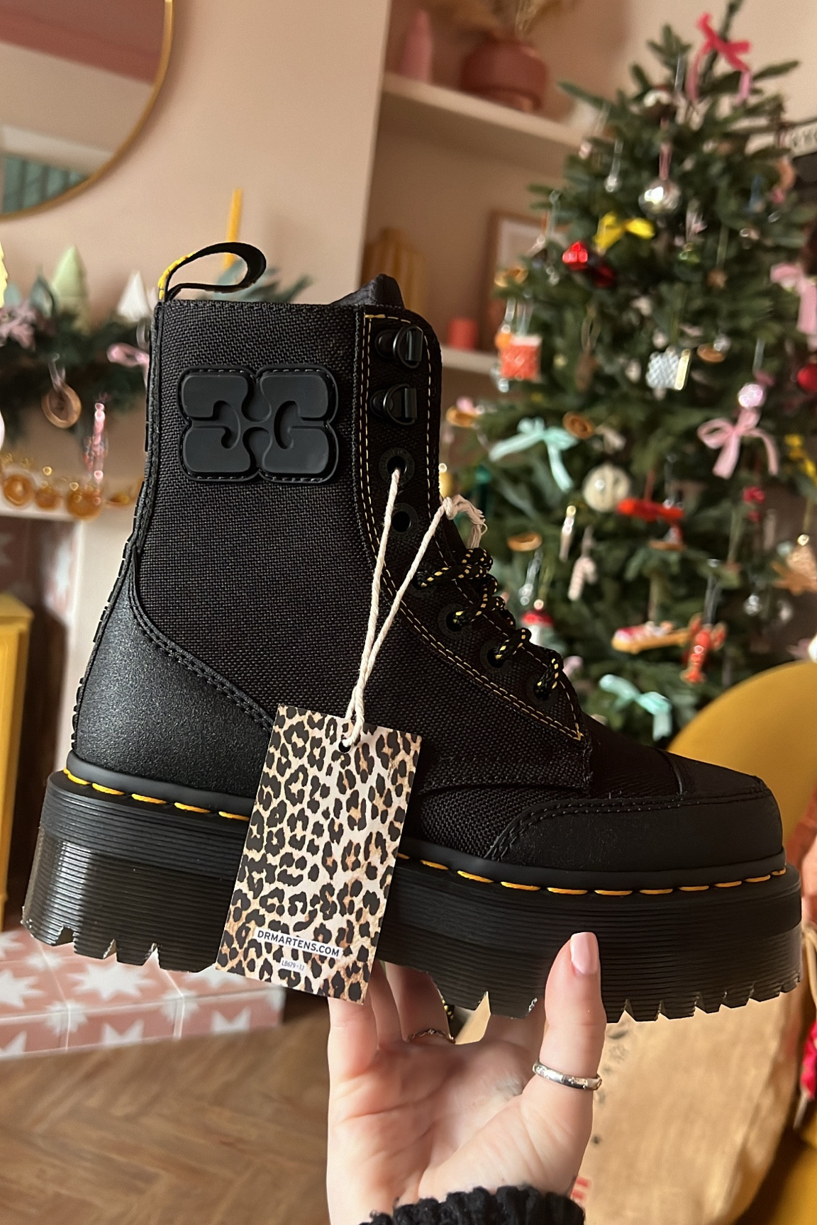 The most perfect autumn / winter boots 💕🎀🫶🏻

#LTKeurope #LTKshoecrush