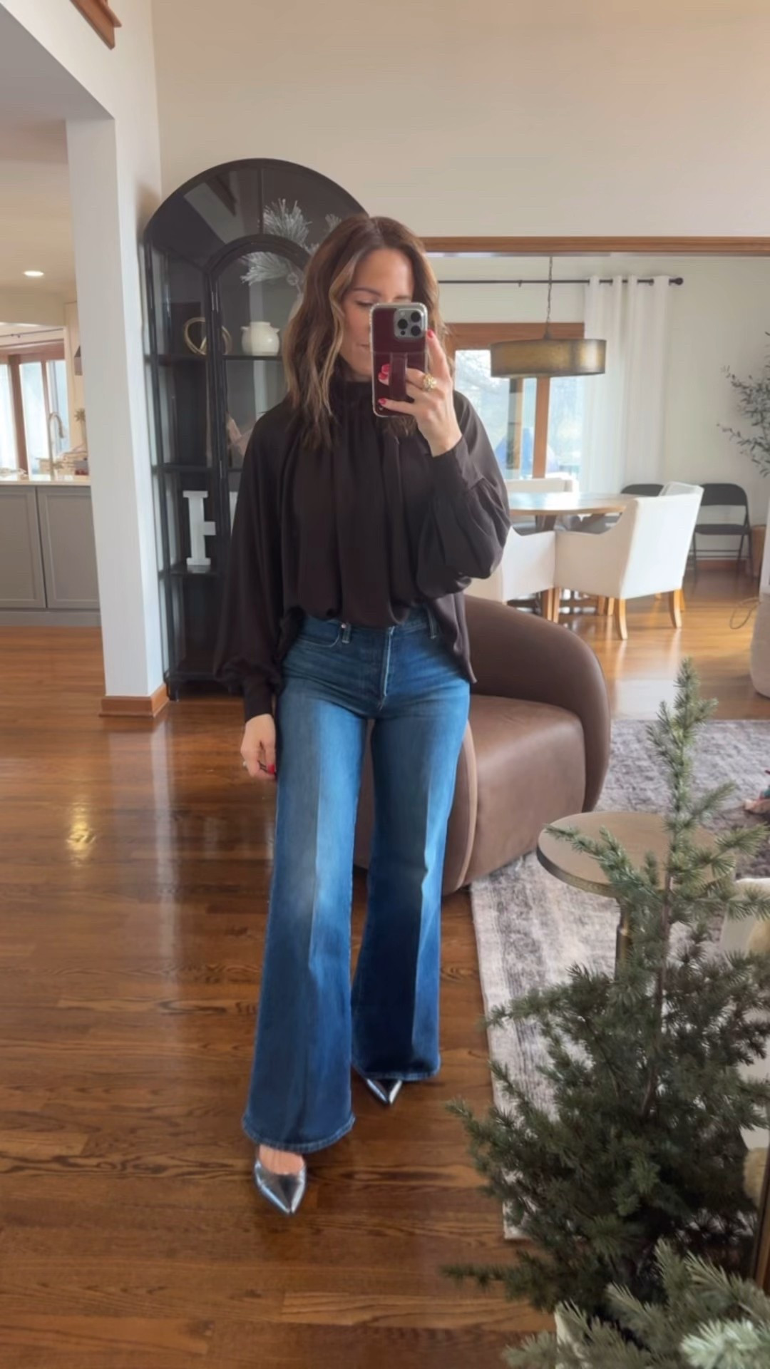 Merry Christmas. 
Ootd. 
Small blouse. 
Linking another flowy blouse I jus ordered for our upcoming trip 

#LTKHoliday #LTKootd #LTKSeasonal