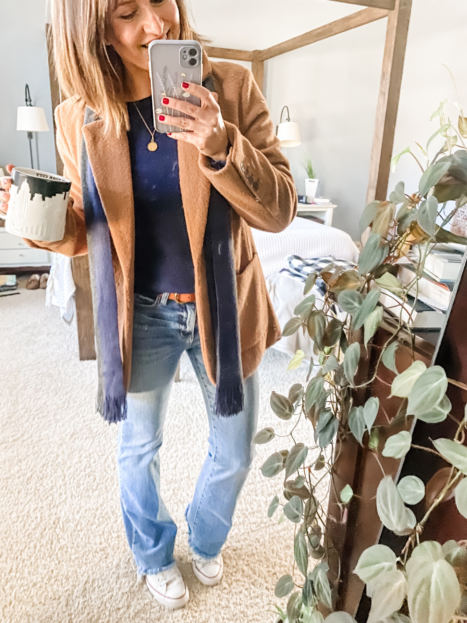 When it’s so cold outside you steal your husbands scarf. And coke never to return it. Cause it’s cute.



#LTKover40 #LTKSeasonal #LTKfindsunder50