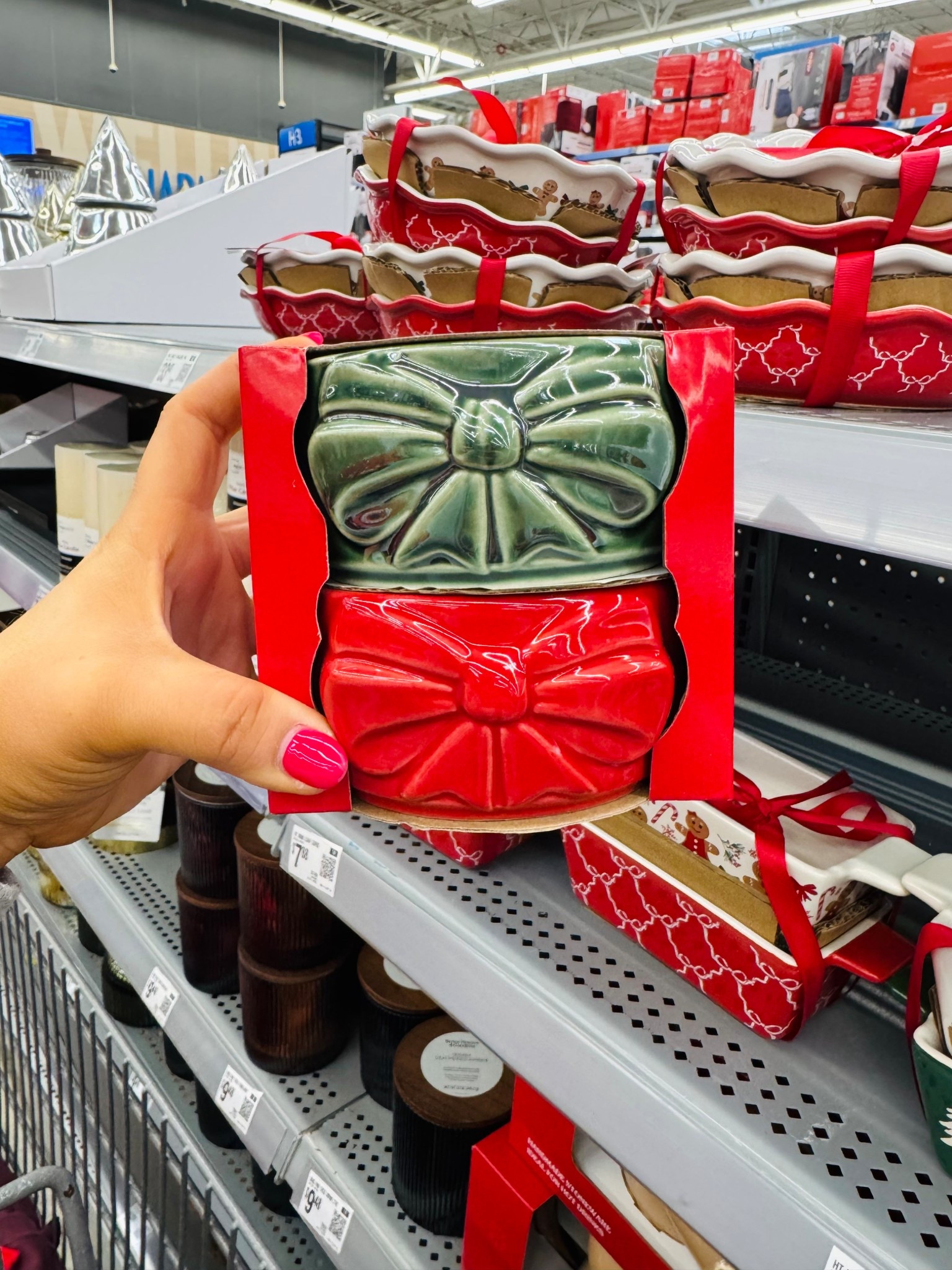 Tis the season for BOWS and festive treats! Less than eight bucks for this cute set… I think you need! 

#LTKHoliday
