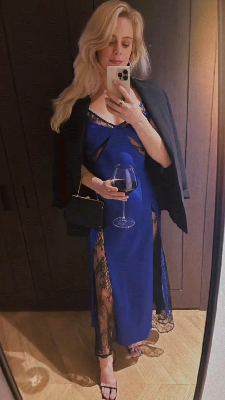 Take me back to Paris please🖤💙 dress is FashionPass and totally rentable, so doesn’t feel right to link it. Blazer and shoes are linked below!

#LTKWedding #LTKTravel #LTKStyleTip