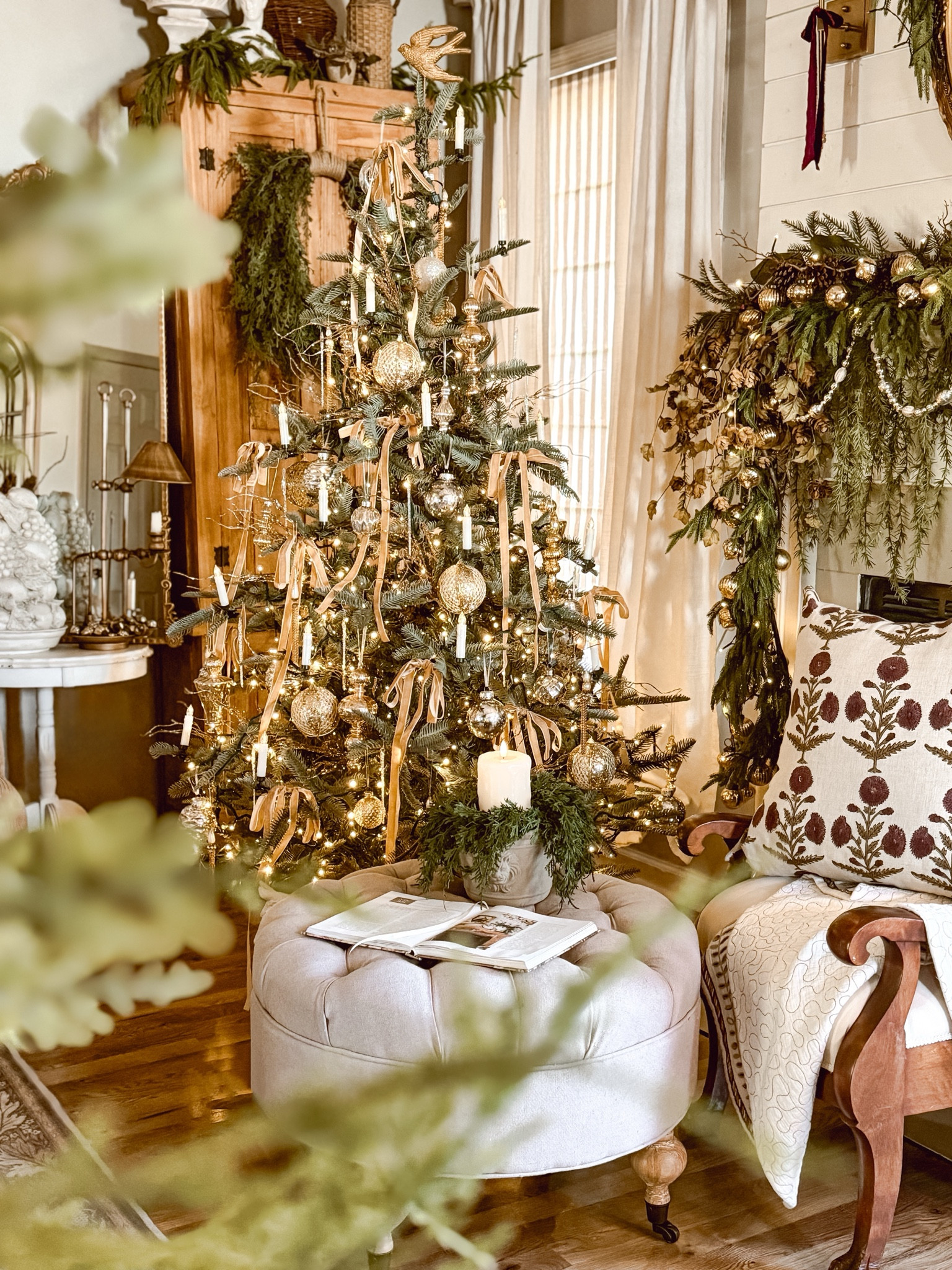 It’s HERE! My 2024 Christmas tree reveal is here & I couldn’t be more excited! 🎄✨ This beauty from @kingofchristmas has completely transformed my space with its full, lifelike branches & combined with the perfect cozy glow I added, making this season feel extra magical. Watch to the end for the full reveal—you won’t want to miss it! ✨

And this is just the beginning! I can’t wait to share my full Christmas home tour with you very soon. Let’s make this season the coziest yet! #CozyChristmasWithKrystle #kingofchristmas ⁣

#LTKHoliday #LTKCyberWeek #LTKHome