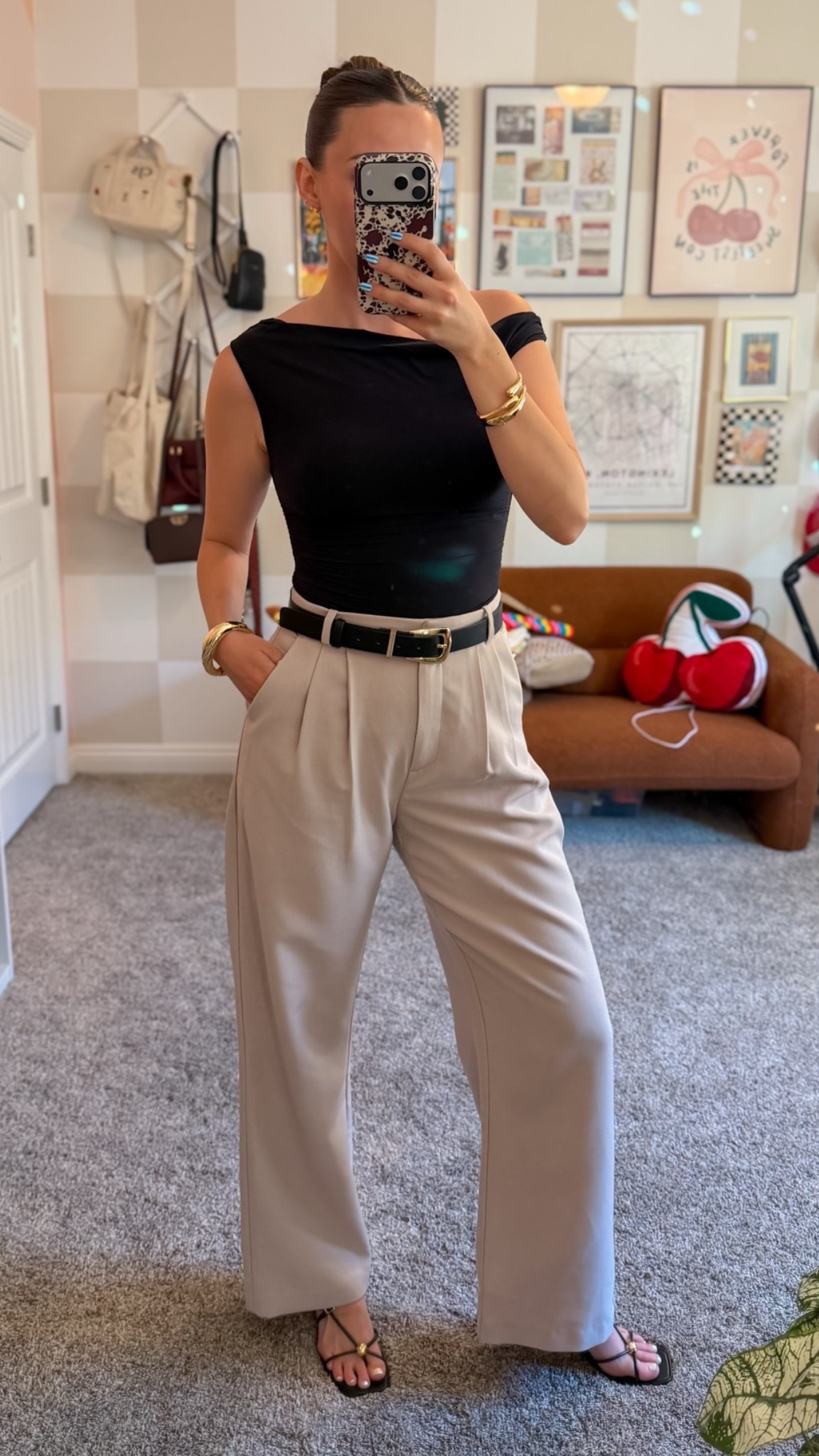 Smart outfit 1!! Wearing size small top 27 long bottoms 7 shoe

#LTKmomlife #LTKTall #LTKWorkwear