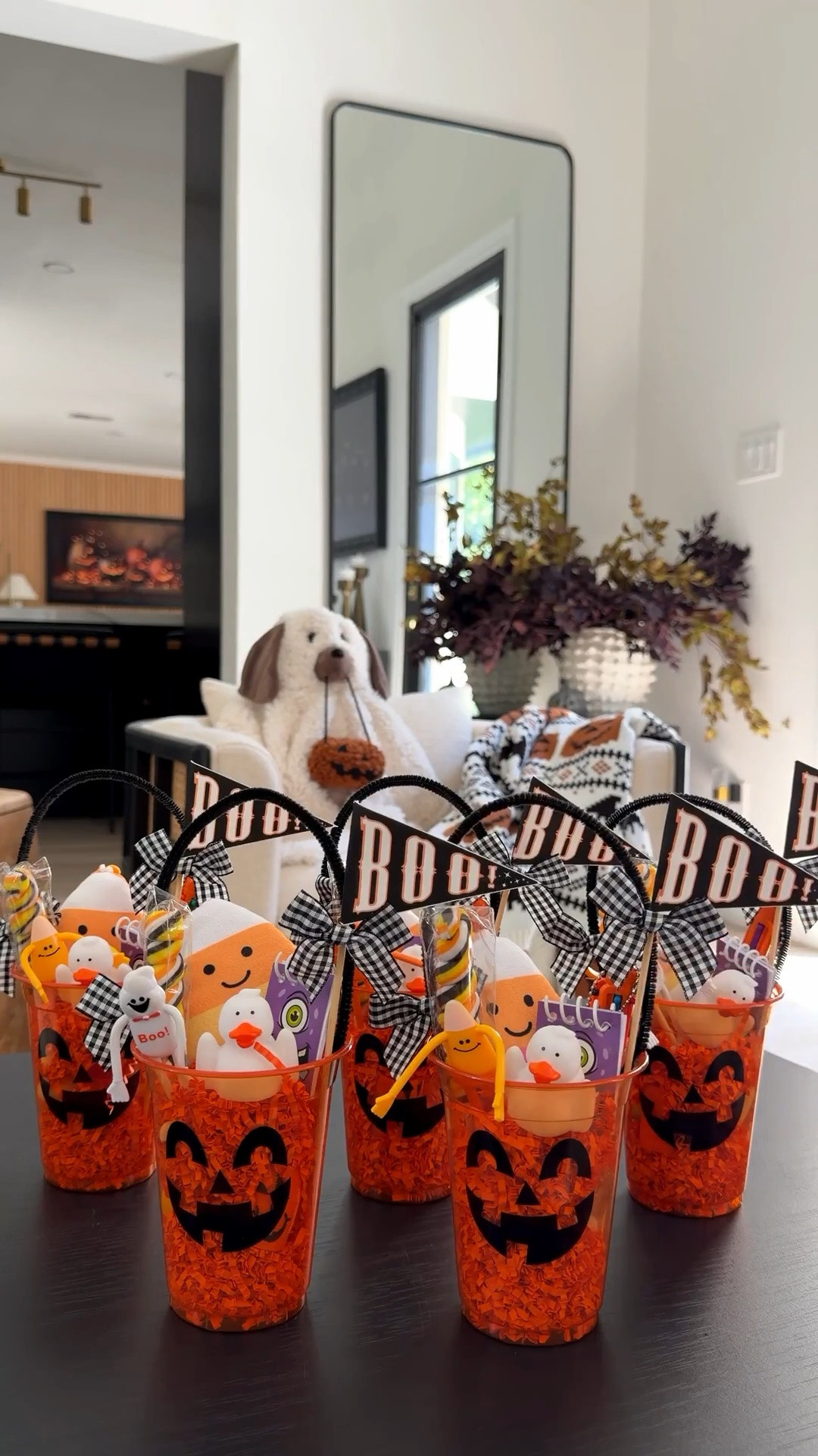 #OTCPartner 🎃 Easy Halloween class gift idea! Turn jack-o’-lantern cups into mini Halloween treat buckets filled with fun toys and candy from @orientaltrading. 👻🍬

Perfect for kids’ Halloween class parties, classmates, friends + neighbors!

Use code YAY for FREE shipping on $25+.

#HalloweenClassGifts #HalloweenClassParty #HalloweenTreats #HalloweenDIY #KidsHalloween