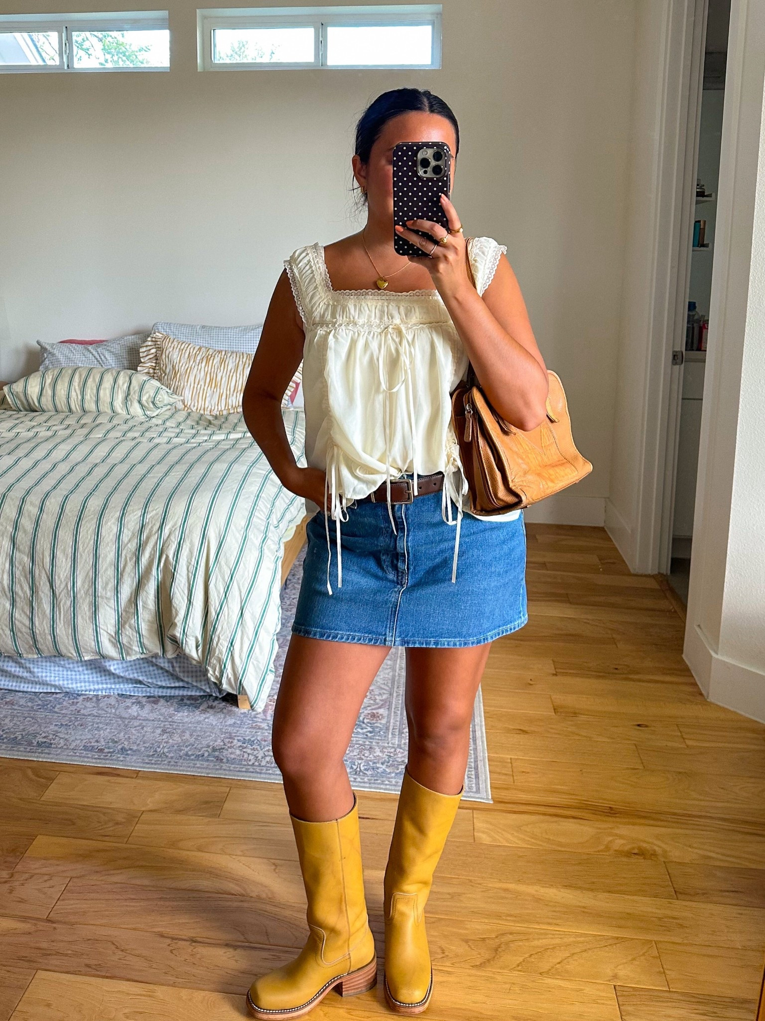 simple September outfit in ATX! It’s still so hot out but love having some browns in my outfits 🤎 

#LTKFindsUnder100 #LTKStyleTip