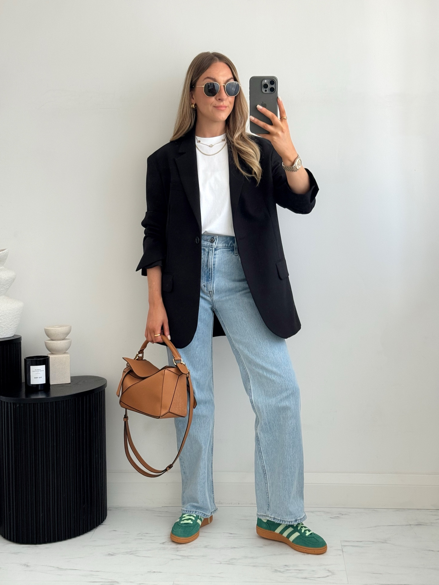 Jeans, white t-shirt & a blazer: my go to combination for Spring! 

Size details 👇🏼
Blazer 34
T-shirt XS
jeans 25 short 

#LTKxUNIQLO #ThisIsMyBestT #LTKstyletip