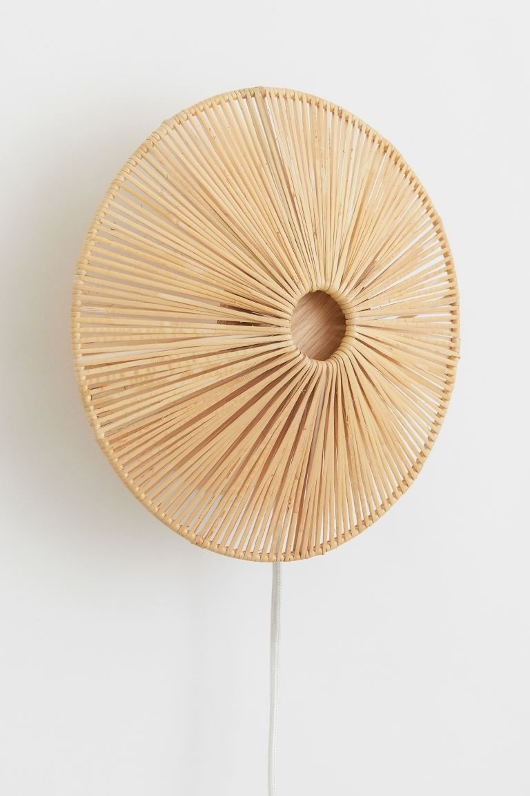 Rattan wall lamp | H&M (DE, AT, CH, NL, FI)