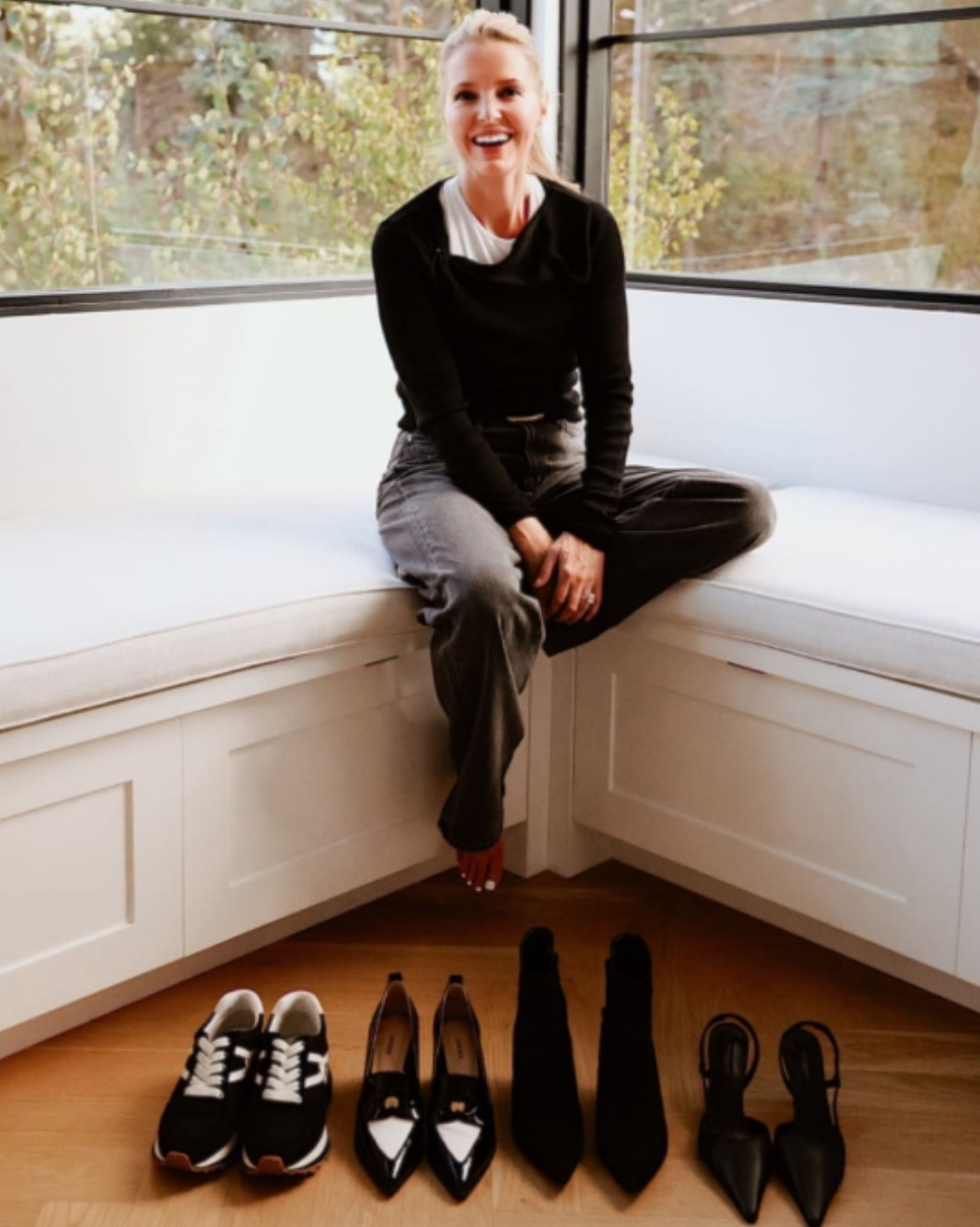 The only shoes you need this fall 🍂
From casual, chic black sneakers to polished booties and loafers, these versatile picks will simplify your outfits and elevate every look this season. Fits are true to size. 

#LTKSeasonal #LTKOver40 #LTKShoeCrush