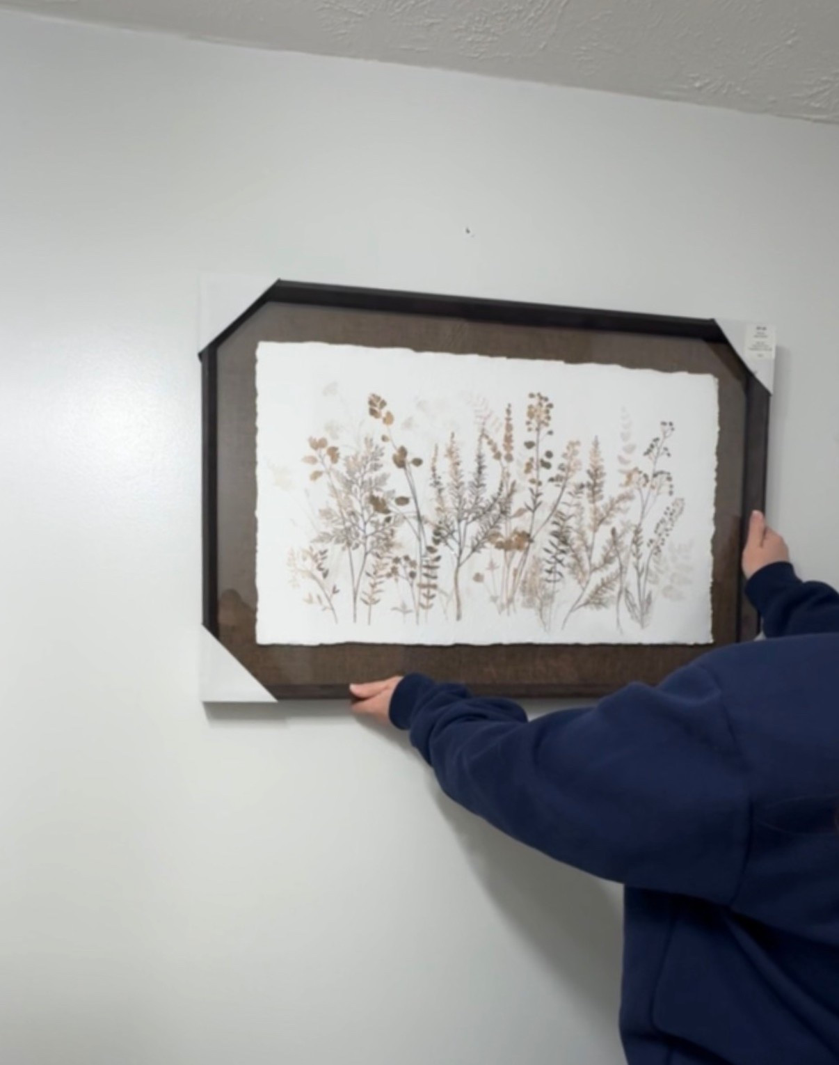 Keeping it simple, soft, and timeless 🤍 The prettiest neutral frame moment that elevates any space without overpowering it. Linked on my LTK ✨

#LTKHome #LTKFinds #NeutralHome #HomeStyling #AestheticDecor #MinimalHome #CozyCorners #InteriorInspo #HomeDetails #NeutralVibes

#LTKHome