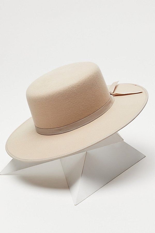 UO Brighten Felt Boater Hat | Urban Outfitters (US and RoW)