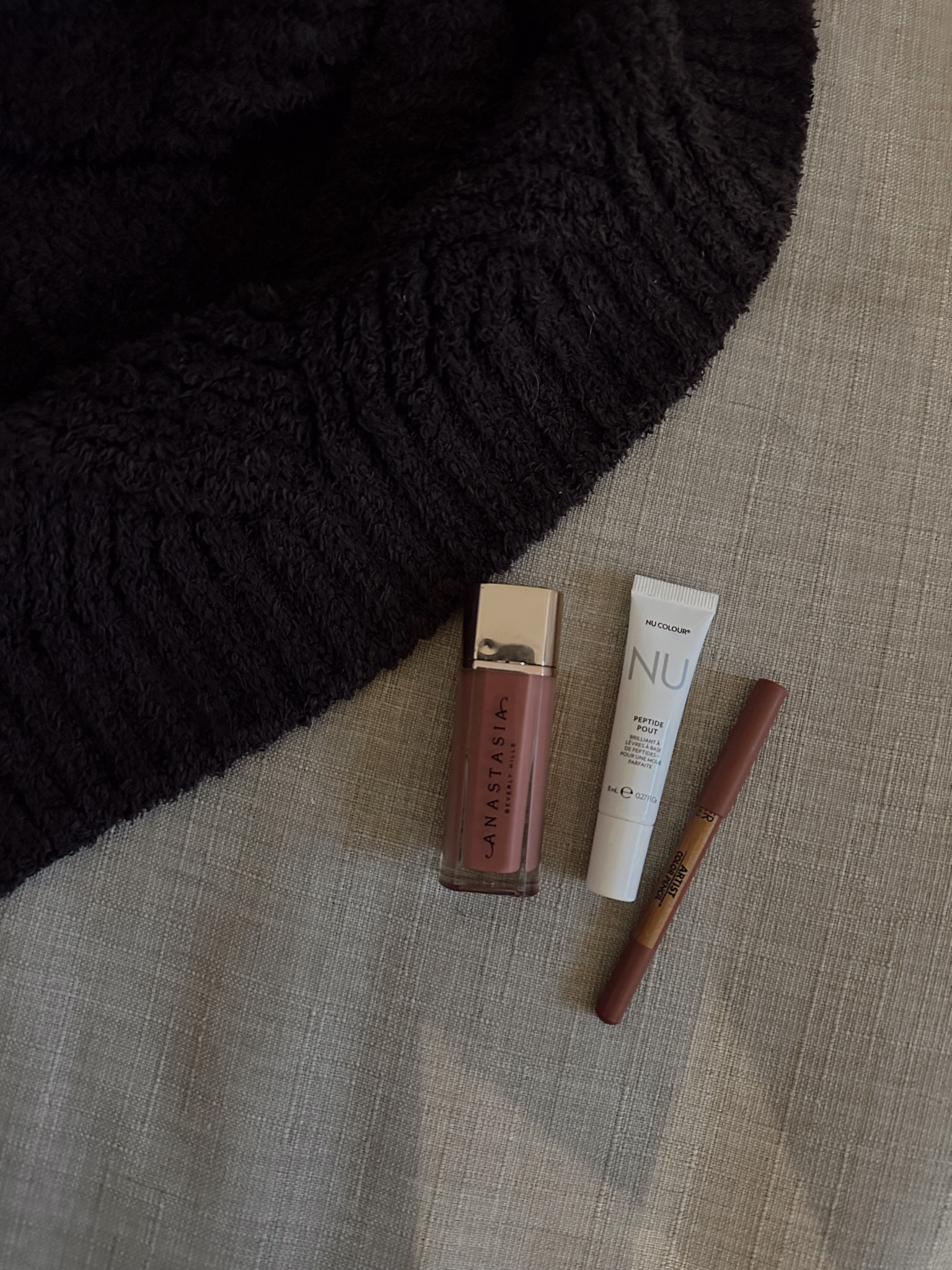 20% off my current lip with code “HAVEITALL"

#LTKBeauty #LTKGiftGuide #LTKSaleAlert