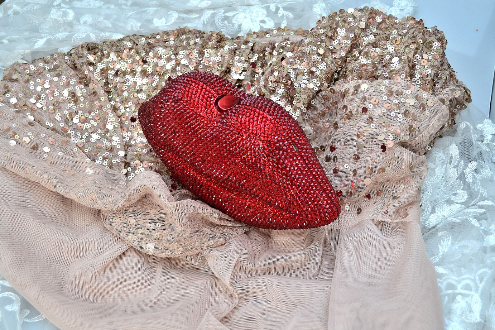 Swarovski Crystal Burgundy Red or Hot Pink Lips Shape Metal - Etsy | Etsy (US)