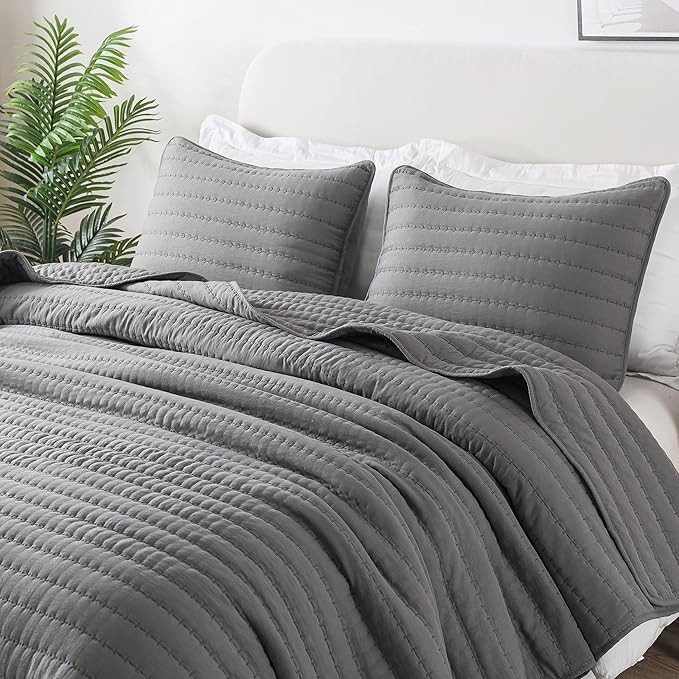 ROARINGWILD Dark Grey Queen Size Quilt Bedding Sets with Pillow Shams, Full Lightweight Soft Beds... | Amazon (US)