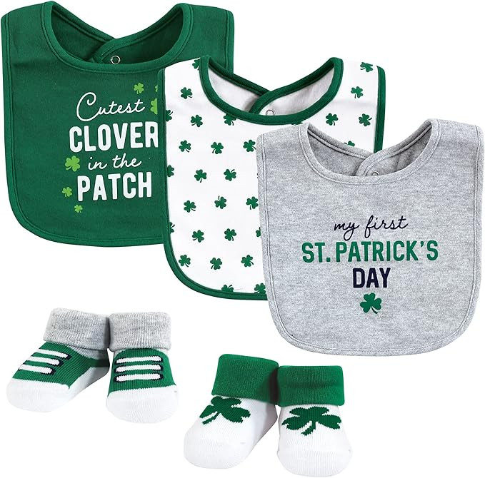 Hudson Baby Unisex BabyCotton Bib and Sock Set | Amazon (US)