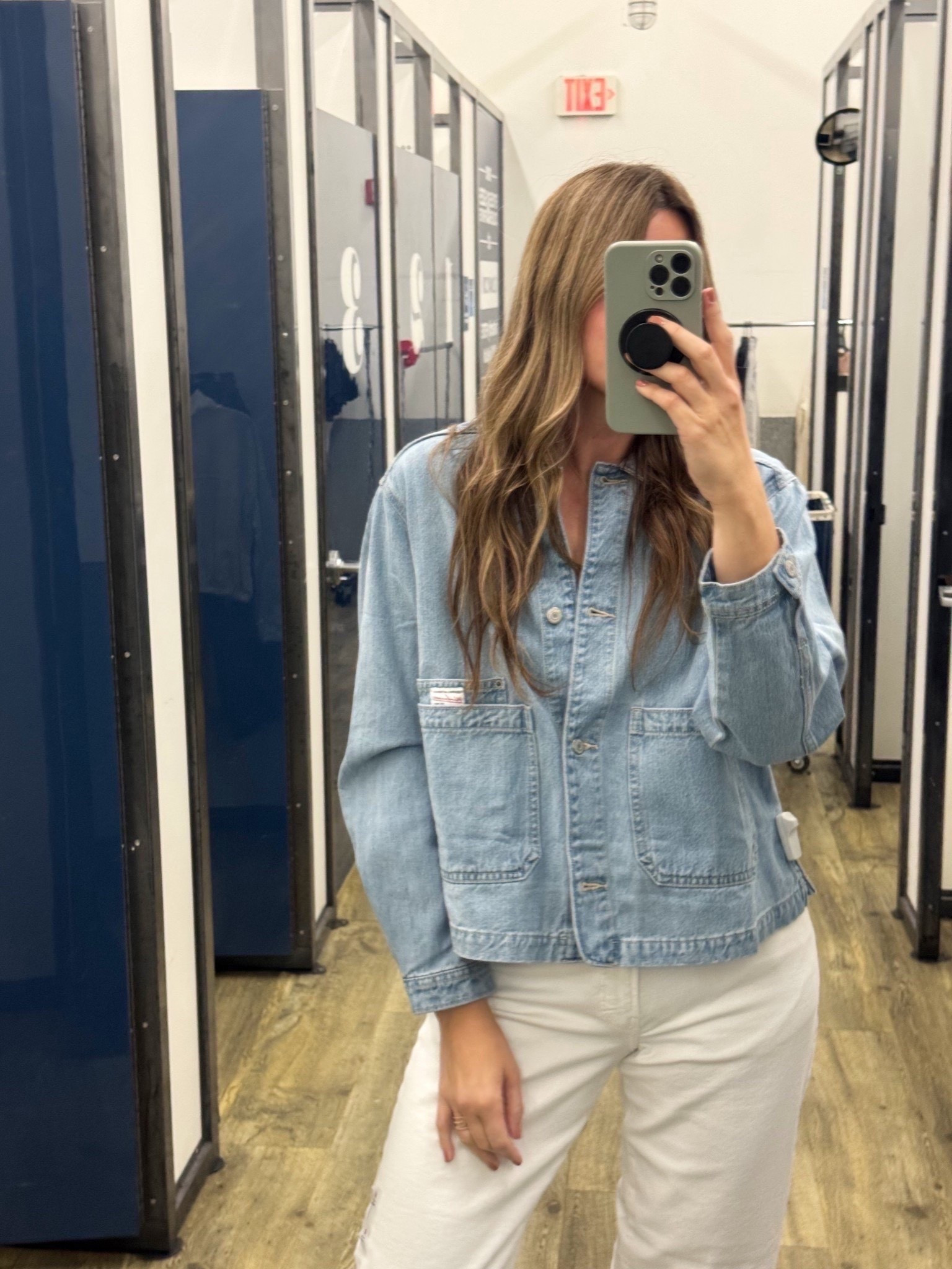 This denim jacket looks designer and it’s so affordable at old navy!#LTKFindsUnder50 



#LTKgrwm #LTKootd #LTKdayinmylife