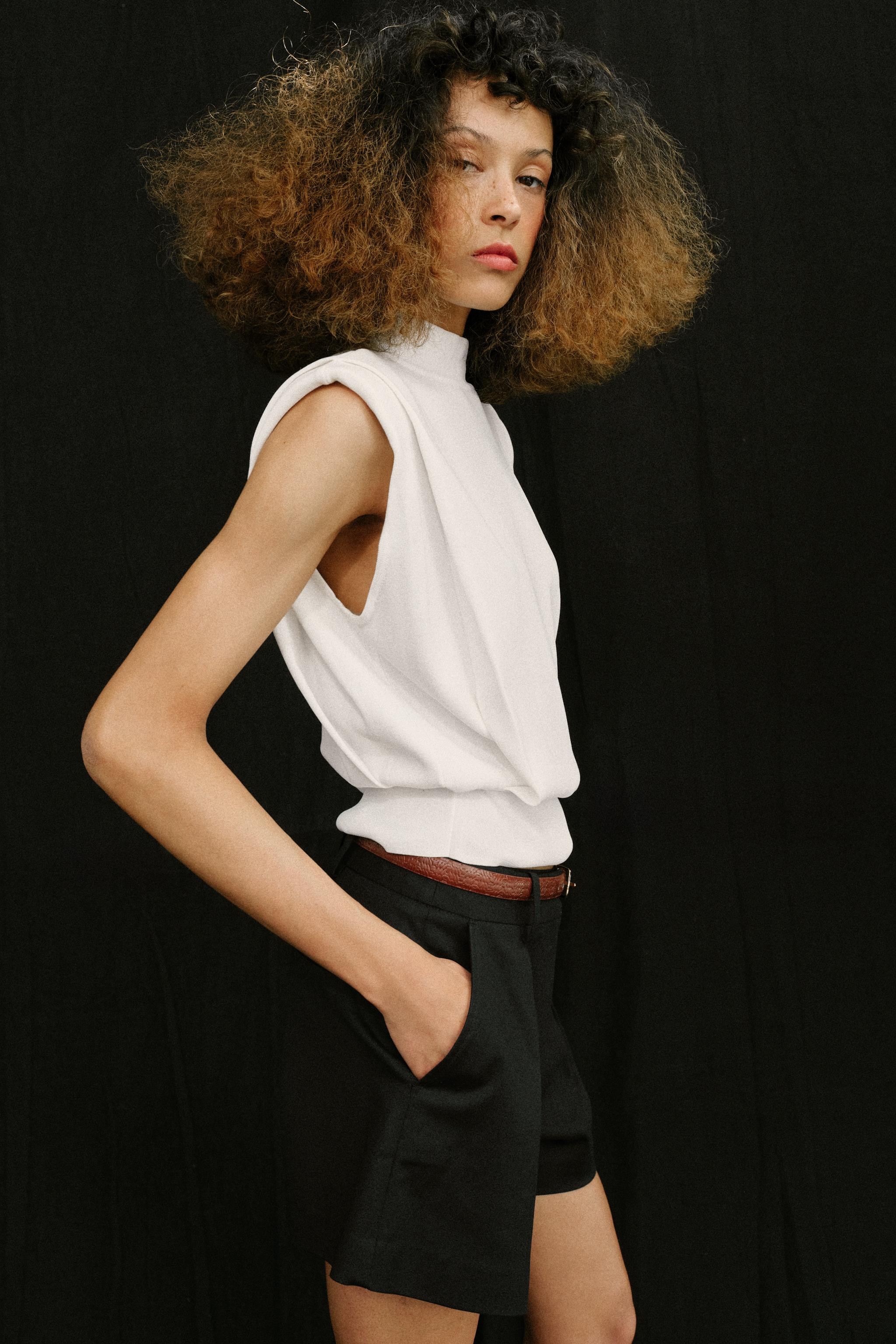 HIGH-WAISTED SHORTS WITH BELT | Zara US