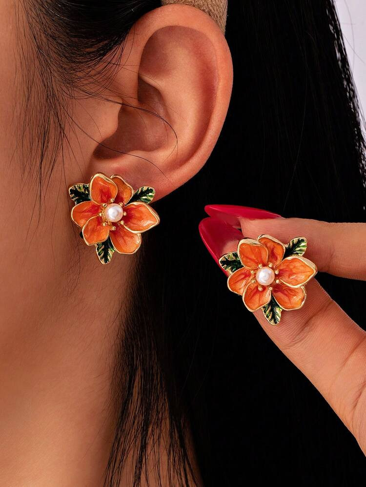 1 Pair Fashionable New Flower Stud Earrings For Women, Classic Design Perfect For Daily Wear, Gre... | SHEIN