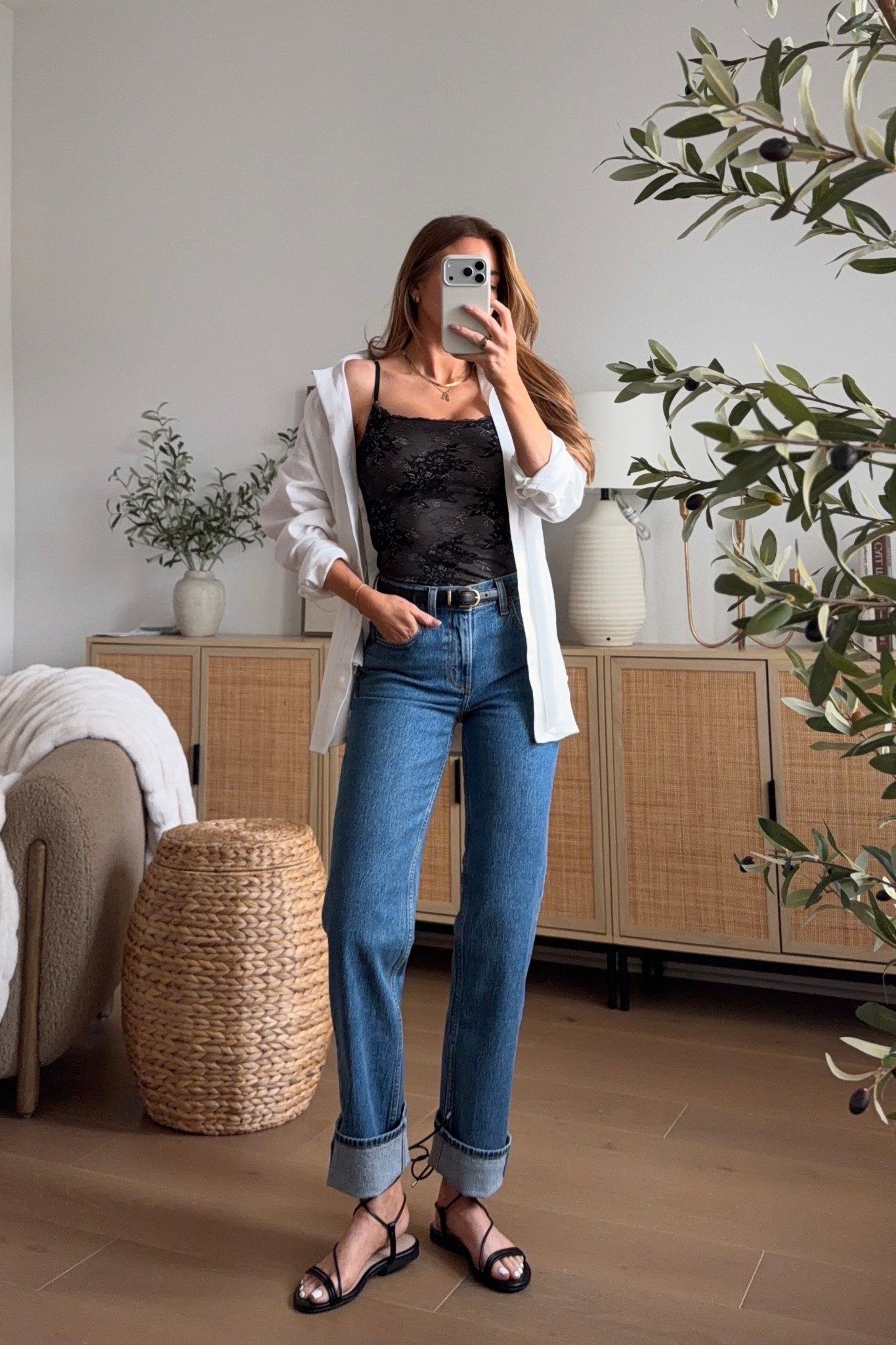 bra tank: xs // white button up: small // jeans: sized up to a 25 regular 

@abercrombie sale! 20-40% off denim with an extra 15% off code: DENIMAF

sale, sale alert, denim sale, abercrombie sale, a&f sale, michele jaliene

#LTKootd #LTKSaleAlert