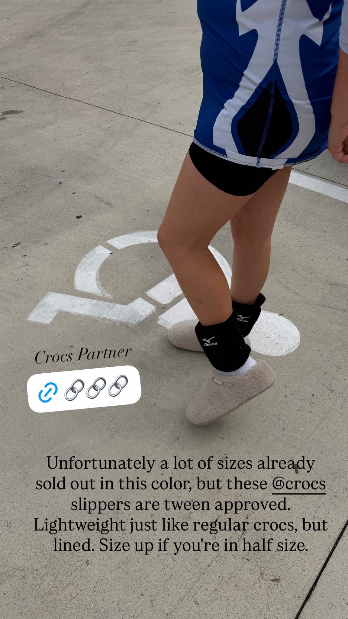 These @crocs slippers are Rebecca-approved! Lightweight just like regular Crocs, but warmer and lined. Size up if you normally wear a half-size.