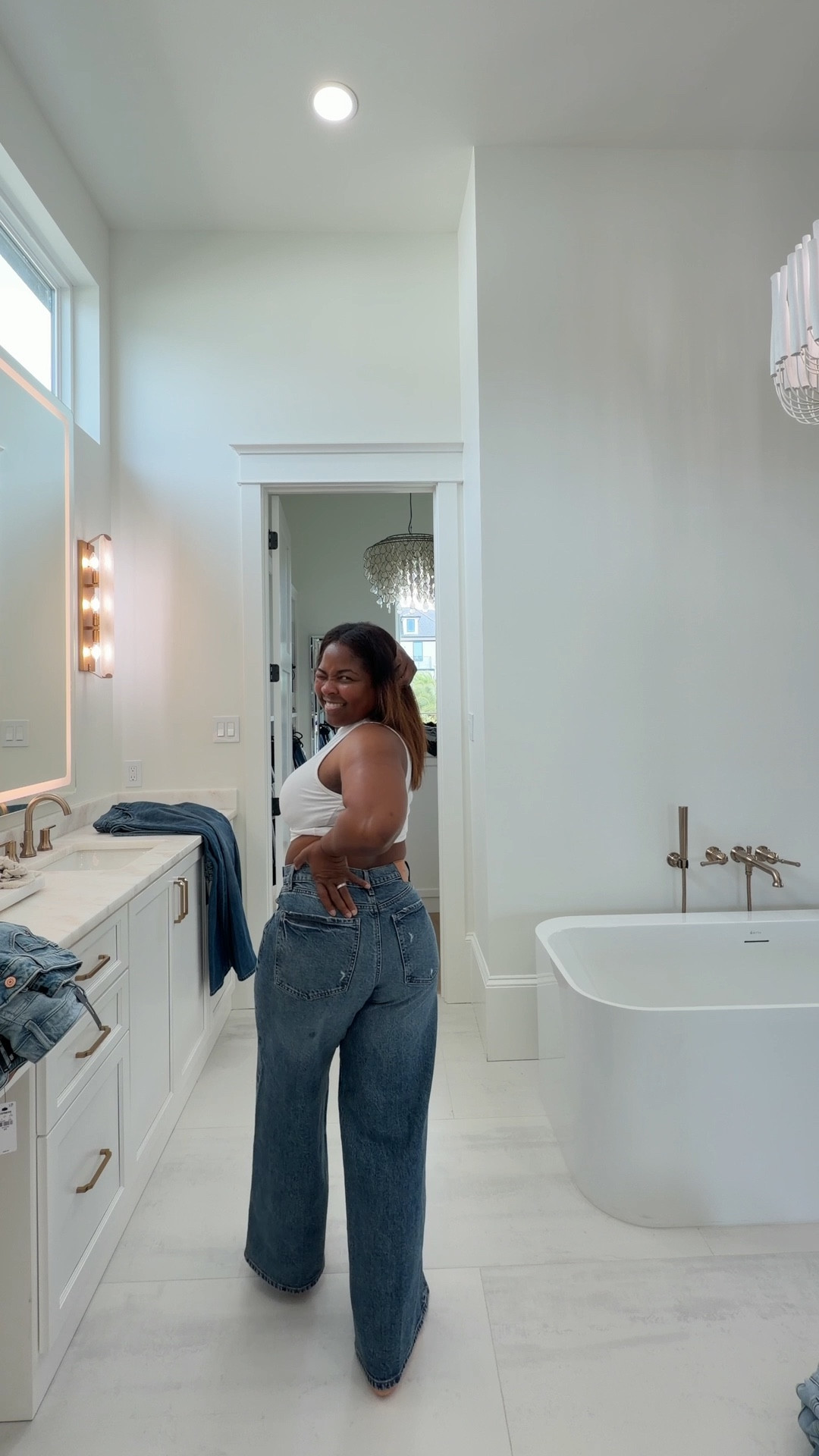Jeans worth bragging about @Express #DressToExpress


#LTKSaleAlert #LTKootd #LTKOver40