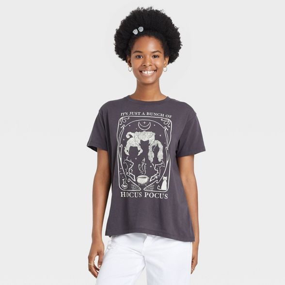 Women's Disney Hocus Pocus Halloween Short Sleeve Graphic T-Shirt - Black | Target