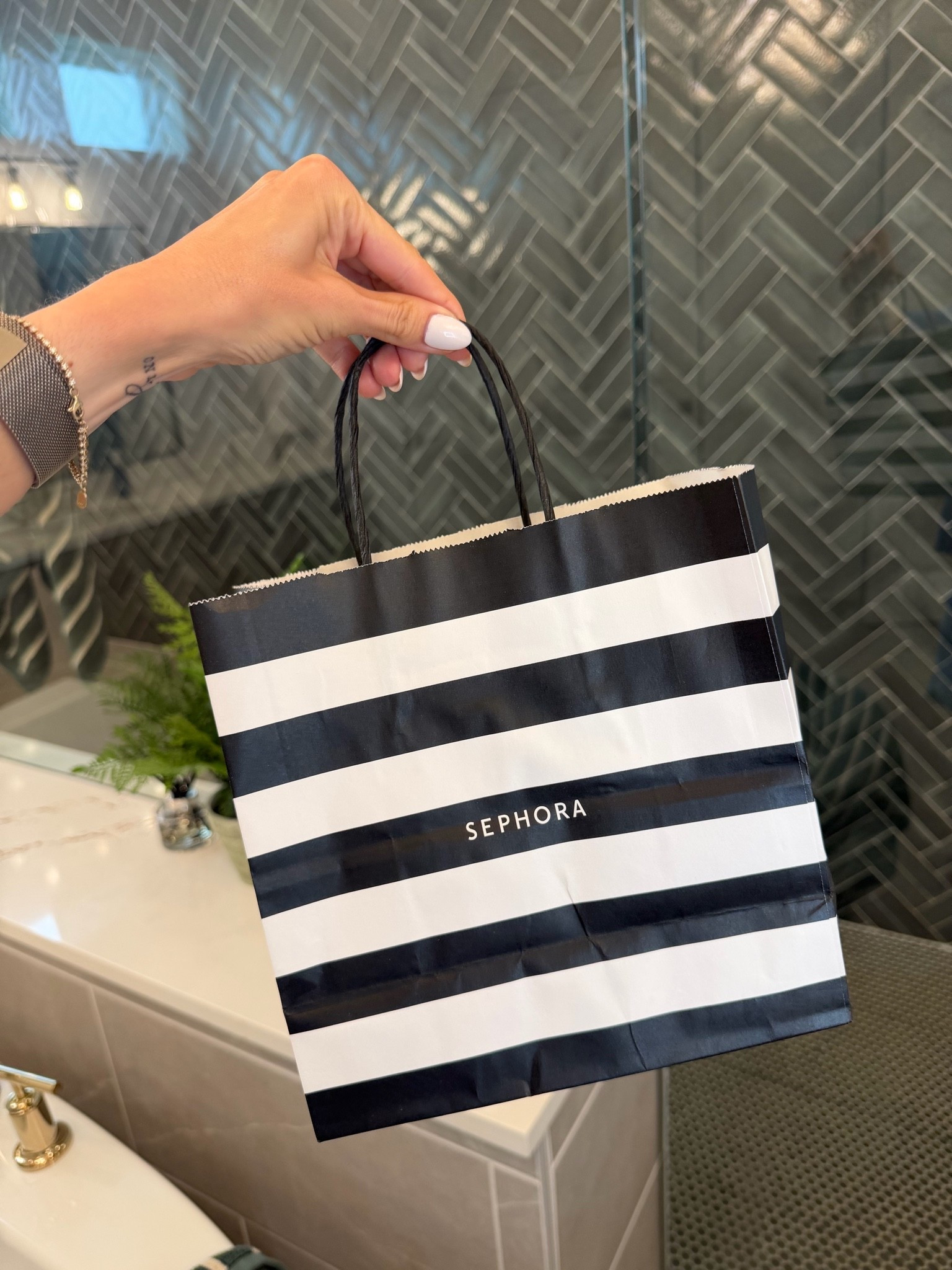 What’s in my Sephora bag

#LTKOver40 #LTKBeauty #LTKgrwm