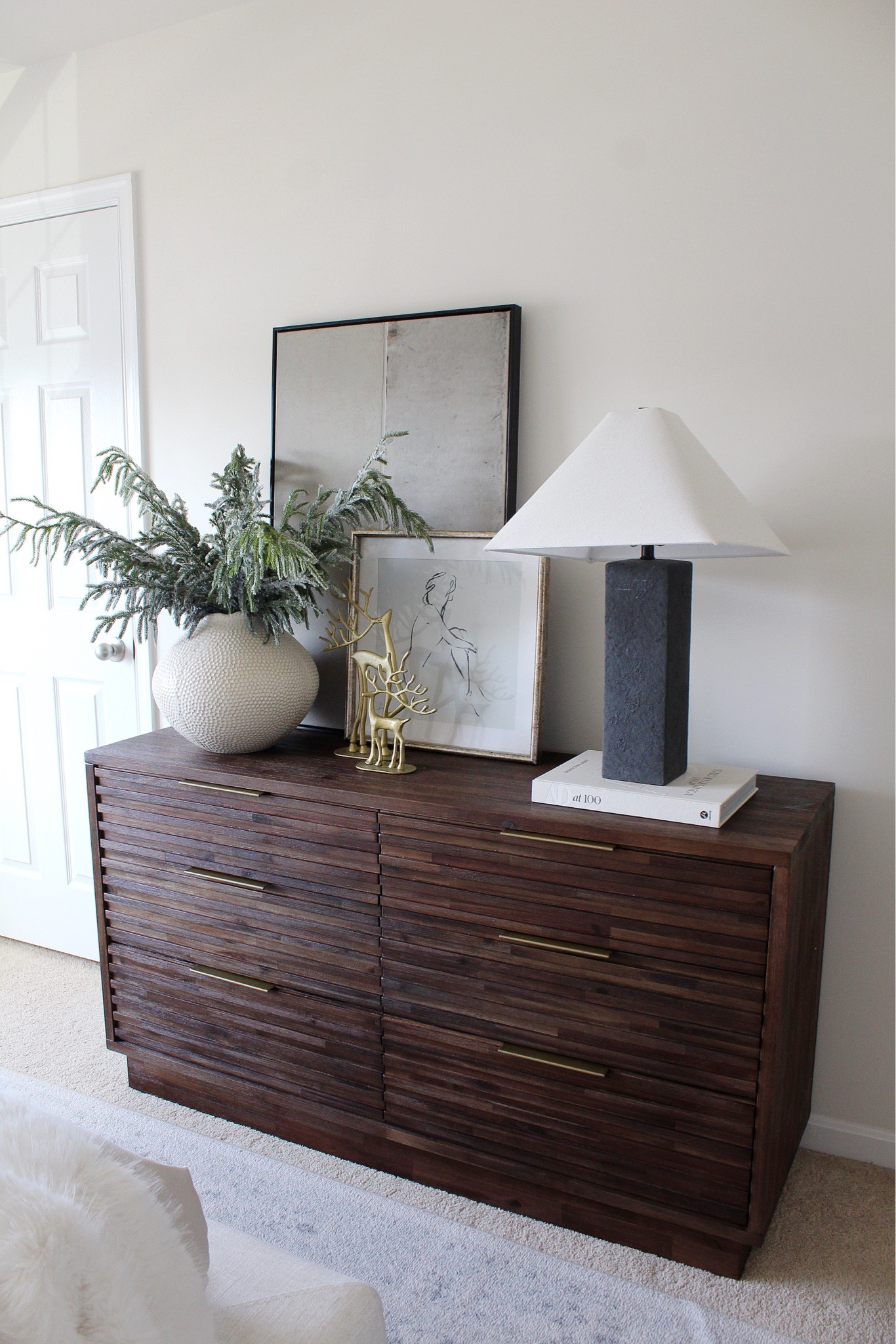 Modern Rustic Console Table Black Curated On LTK   Xv1.HVU4fbg5bkcs7biSDIVSBgnu6CG44fR99itjqy9uBqjDVxYT4.5955YwuzAEqkYipiDgJnDky0QLm5xbu2 RetP87ZZhGGl D Vo8kCYWPyO6J6dCykx72h9dyxV3APvVpvZL3tD9I Y9JkPpcrVnhBxoPgxzGJ.eJ6w0zss8 CDmBWS HdE1zI 