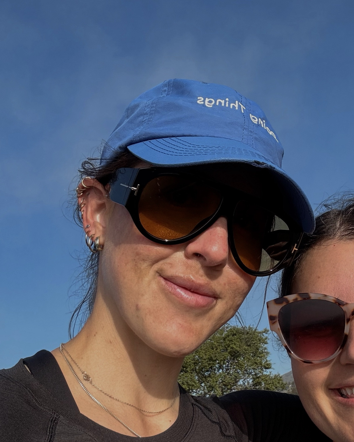 “Tom Ford” Aviator sunglasses dupe! Look exactly like the real ones! retro, perfect for summer! Really good quality and come with case and in tortoise 