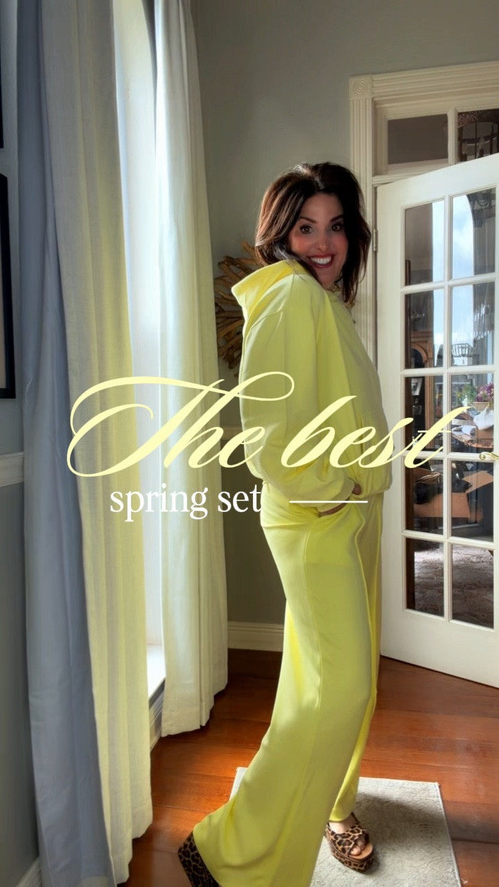 Ohhhh Boiiiiii! This one deserved a post all on its on. Can we talk about this color💛💛💛💛💛💛No words needed because this scuba set speaks for itself!!!!! This one will fly!!!! I see you @walmart!!!!!!! 

#LTKSaleAlert #LTKMidsize #LTKootd