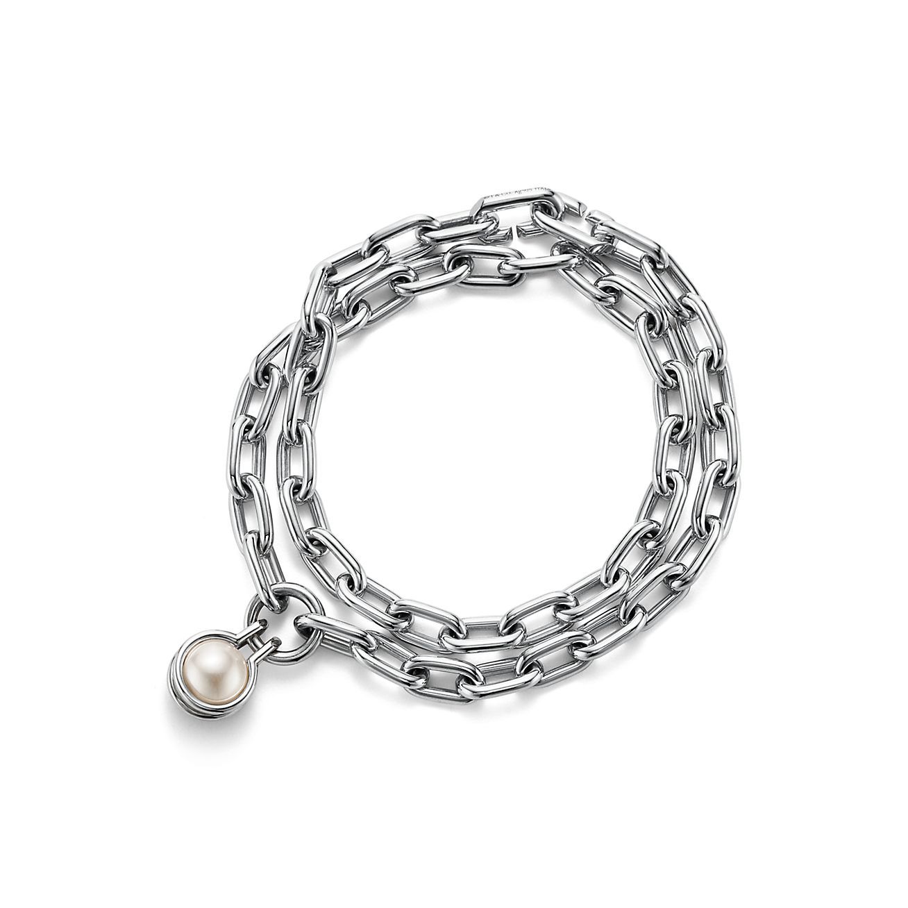 Tiffany City HardWear freshwater pearl bracelet in sterling silver, small. | Tiffany & Co. | Tiffany & Co. (UK)