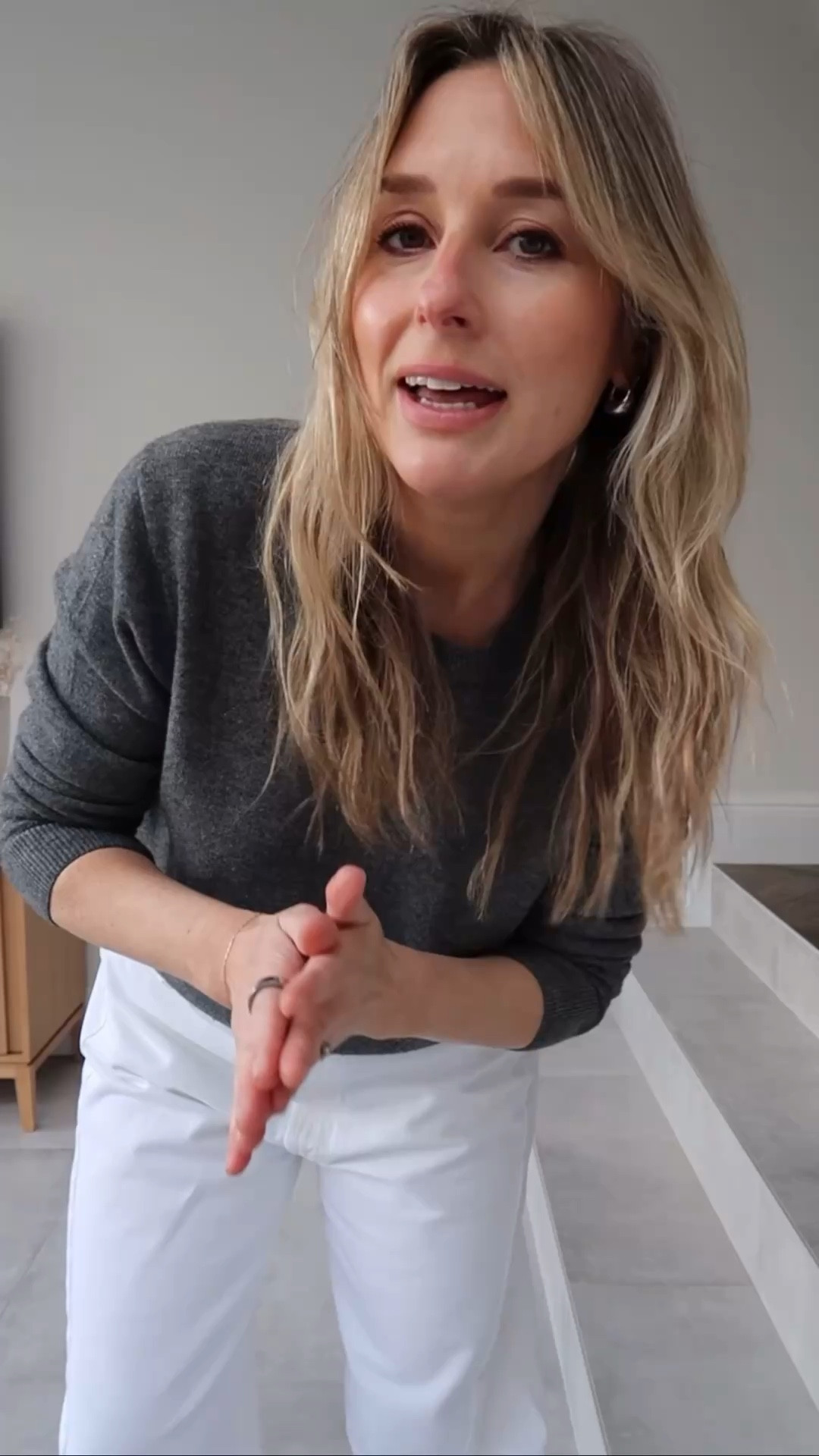 A simple everyday outfit to recreate for spring

White jeans
Barrel jeans
Spring outfits
90s fashion


#LTKSeasonal #LTKgrwm #LTKootd