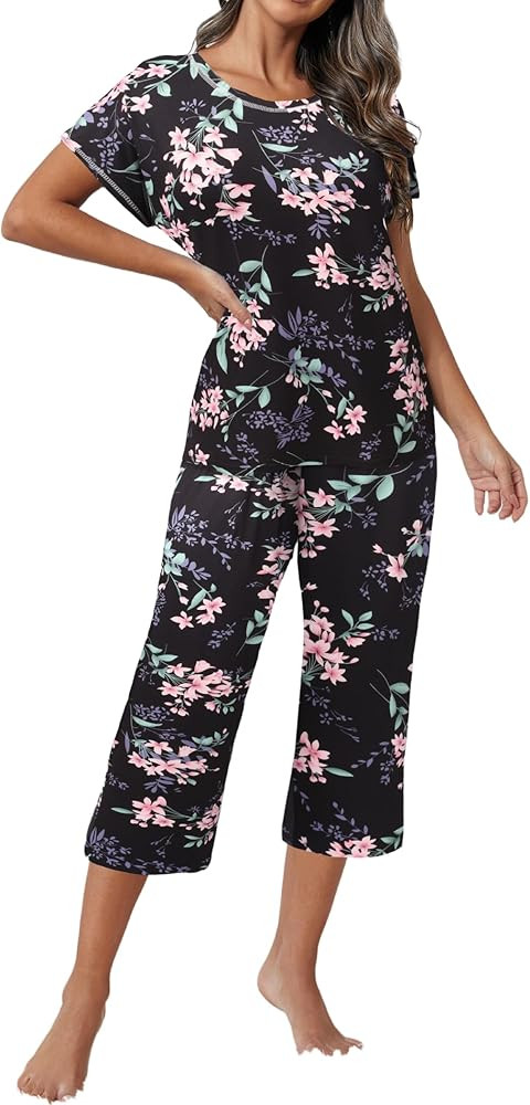 Ekouaer Women's Capri Pajama Sets Floral Print Short Sleeve Sleepwear Top and Capri Pants 2 Piece... | Amazon (US)