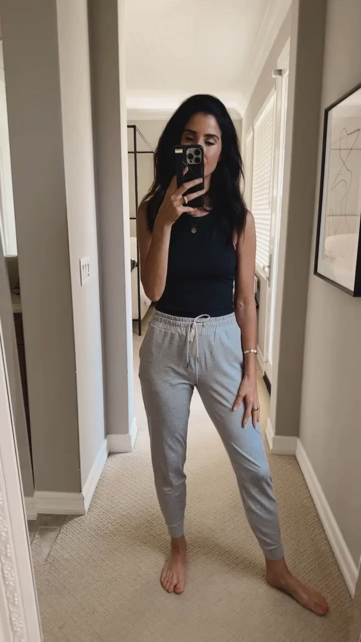 Love the long length of my go to Vuori joggers! I'm just shy of
5-7" and wear the size XS... #StylinByAylin #Aylin

#LTKbeauty #LTKVideo #LTKstyletip