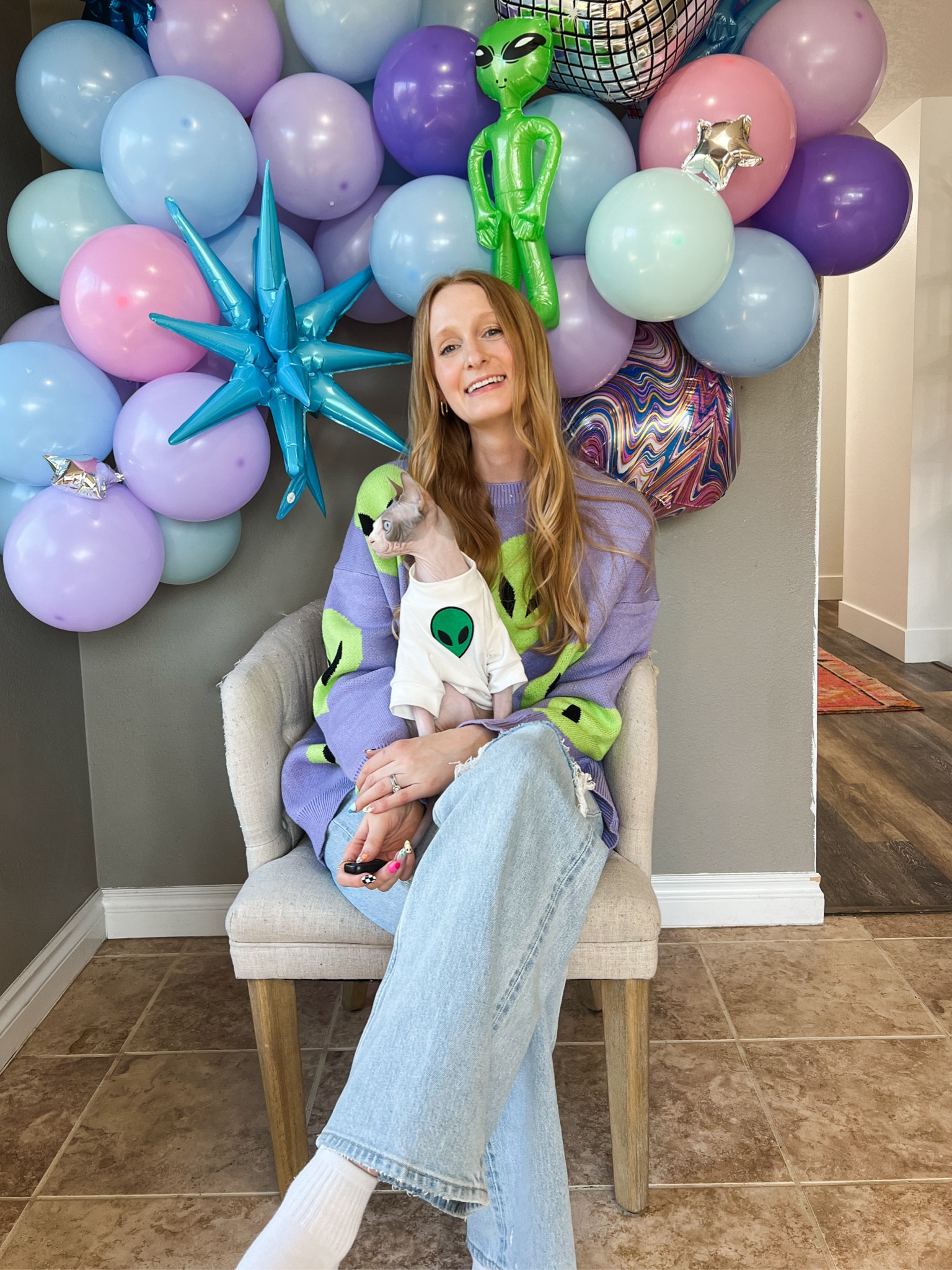 Alien themed birthday party for Marshall! I’m wearing a S/M in sweater and Marshall is in a Large white tshirt with an iron on patch to the front! #color #cats #pets 