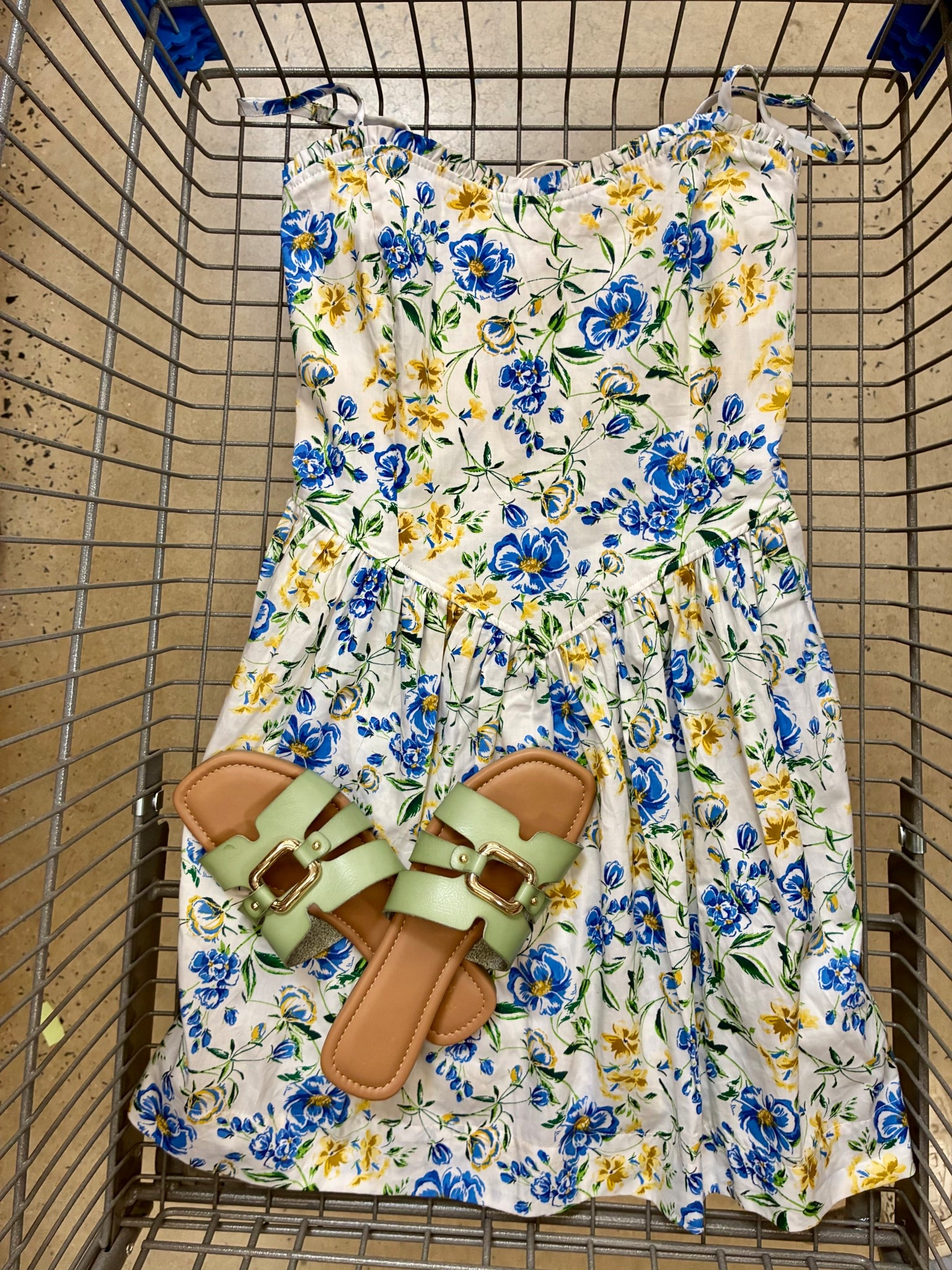 This dress just screams summer! And these sandals are the perfect shade of green 

#LTKootd #LTKdayinmylife #LTKSeasonal