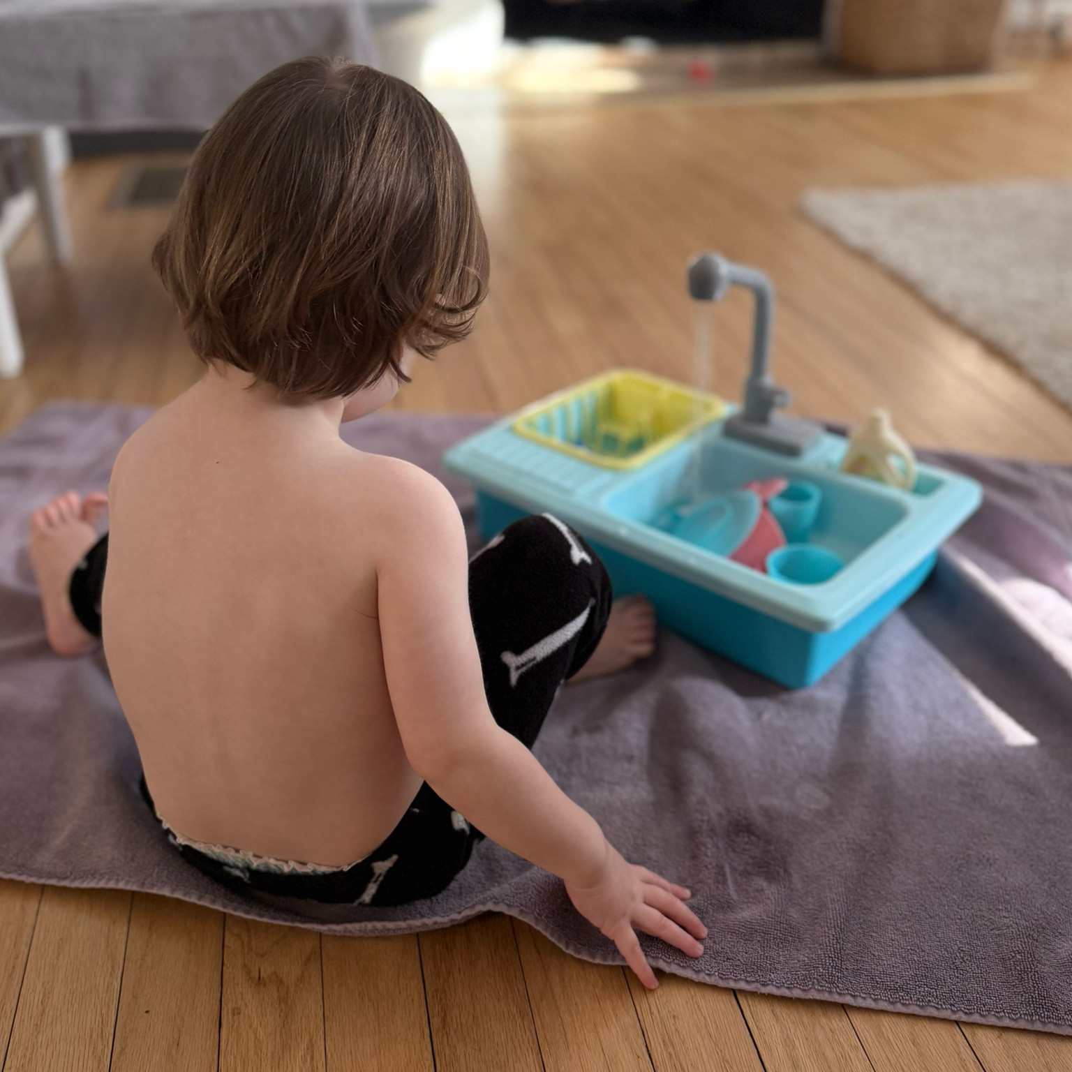 Our favorite play sink with running water!! 

#LTKGiftGuide #LTKKids #LTKBaby