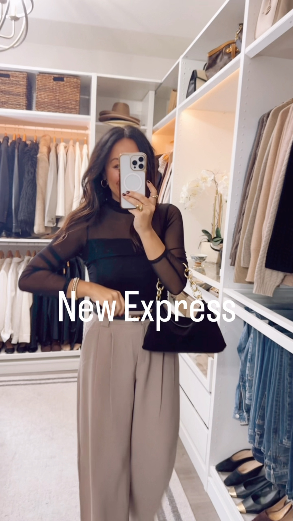 Express sale! 25% to 70% off 

#LTKOver40 #LTKootd #LTKSaleAlert