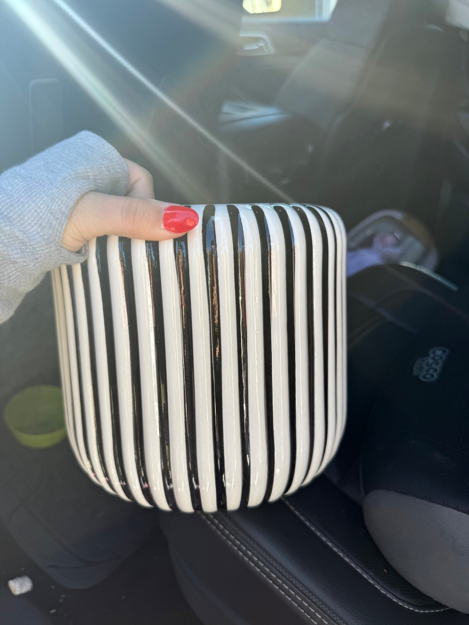 Okay just found the cutest pot for my front porch!!!!!! Under $20! I’m obsessed! 

#LTKHome #LTKSeasonal #LTKSaleAlert