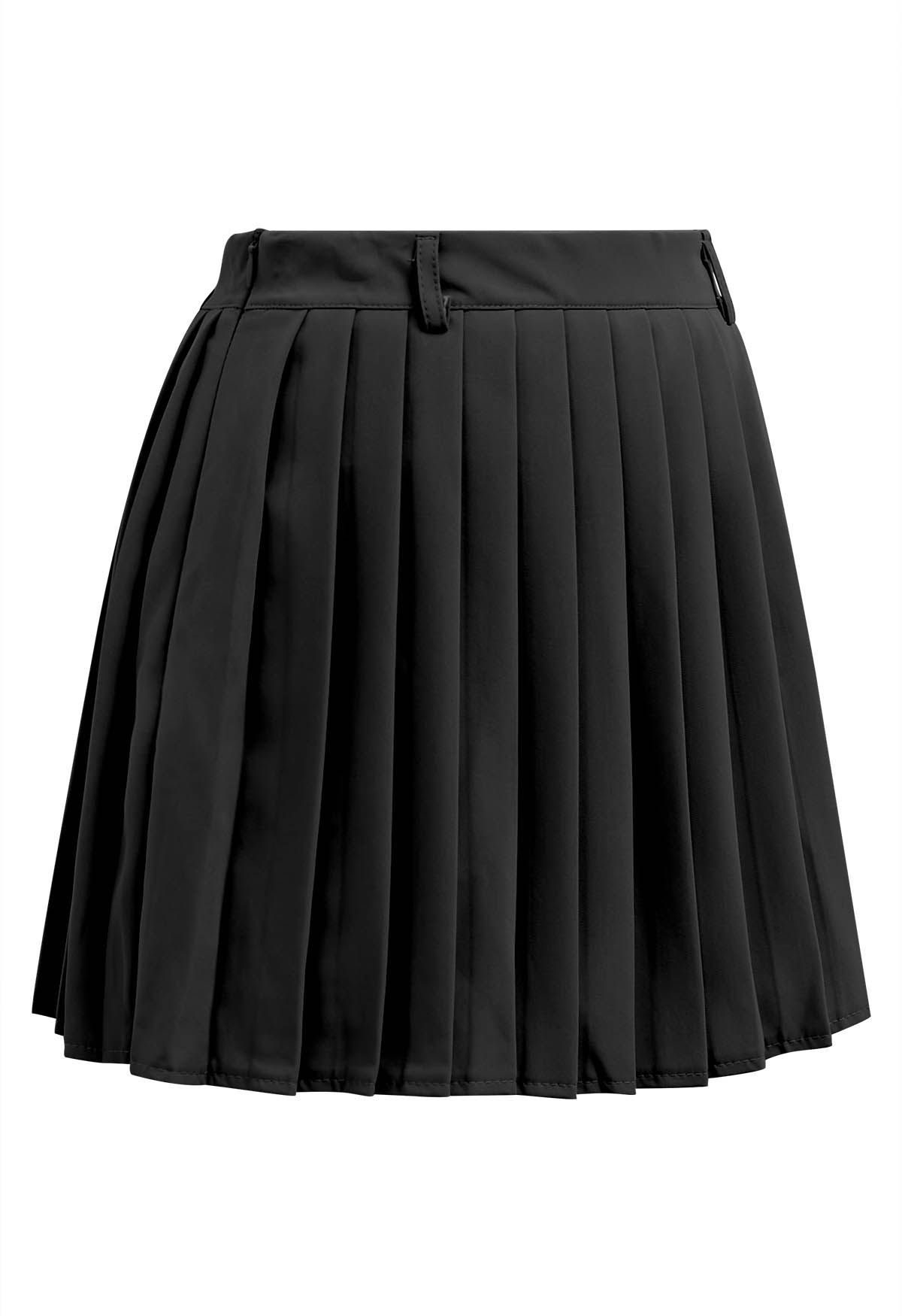 Classic Pleated Mini Skirt in Black | Chicwish